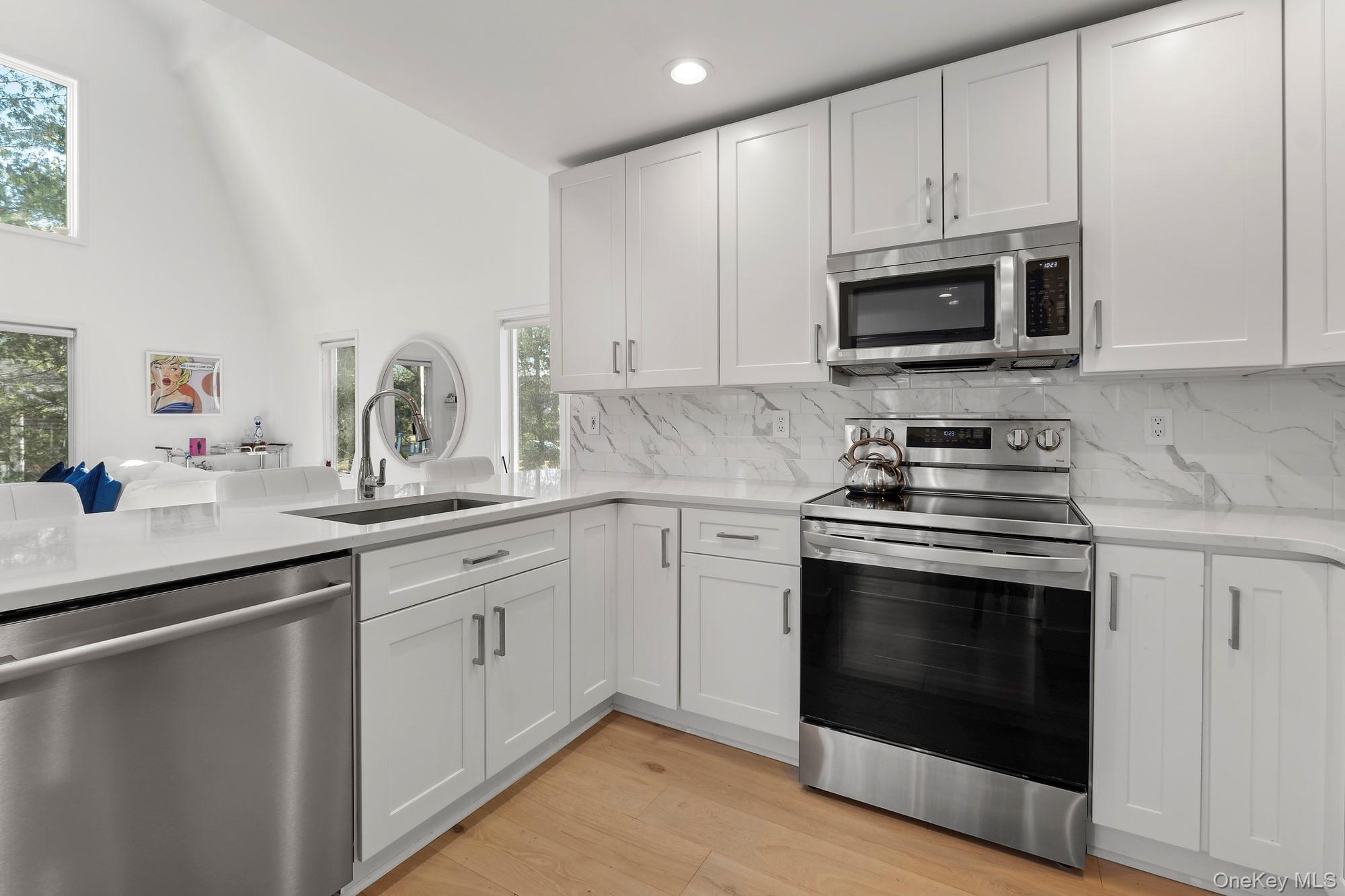 #6 photo, 5 Cowhill Lane, Wainscott , NY 11975