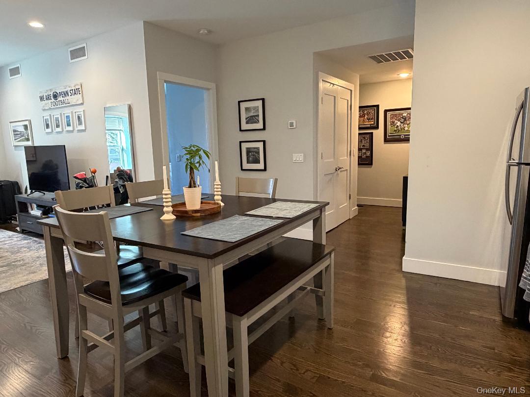 #6 photo, 87-89 W Main Street, East Islip , NY 11730