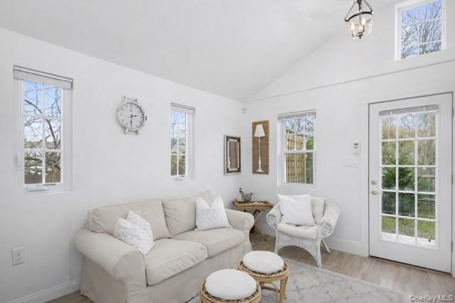 #3 photo, 435 Montauk Highway, Westhampton Beach , NY 11978