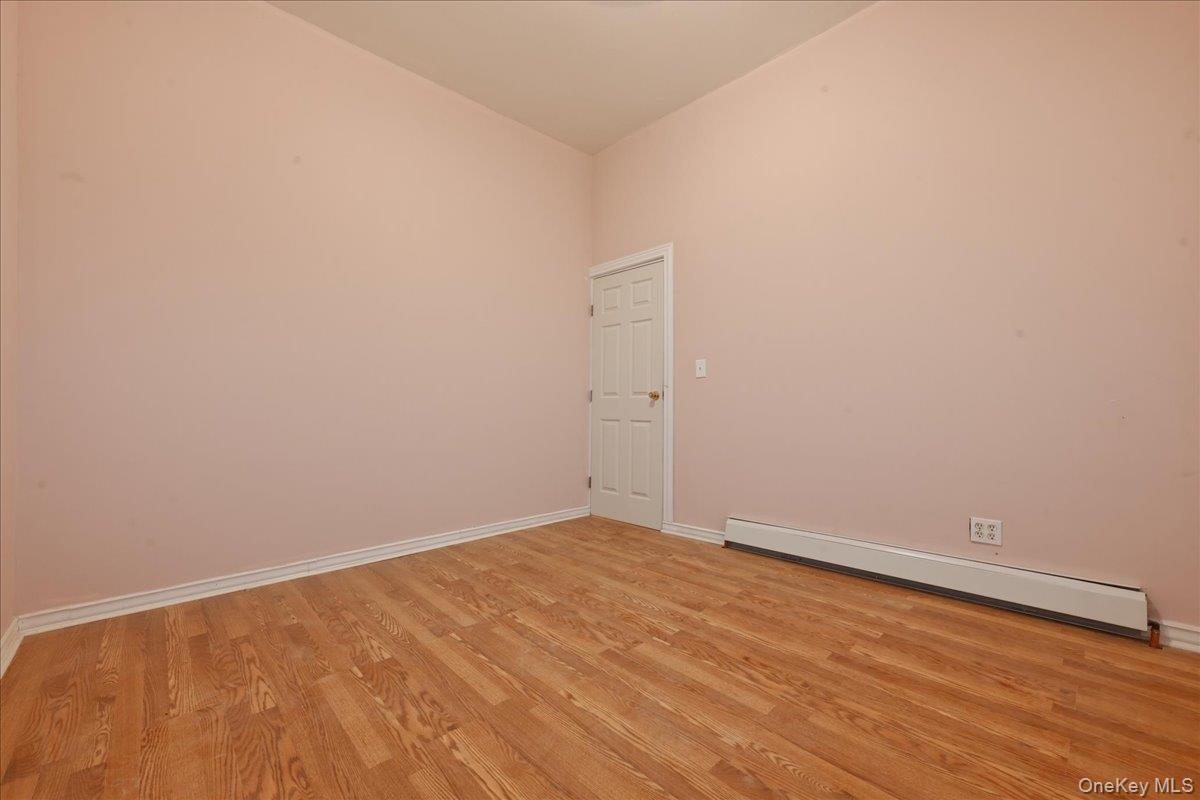 #10 photo, 12610 Jamaica Avenue, Куинс ‖ Jamaica , NY 11418