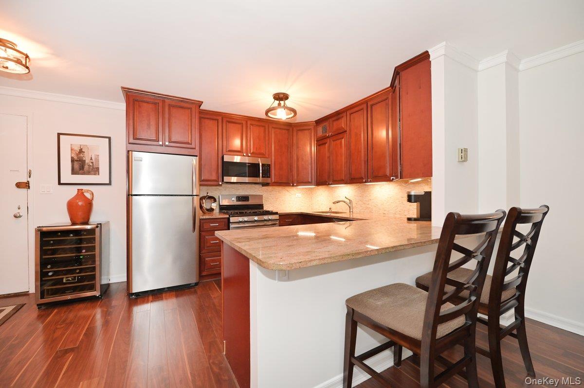 #10 photo, 18-15 215 Street, Bayside , NY 11360