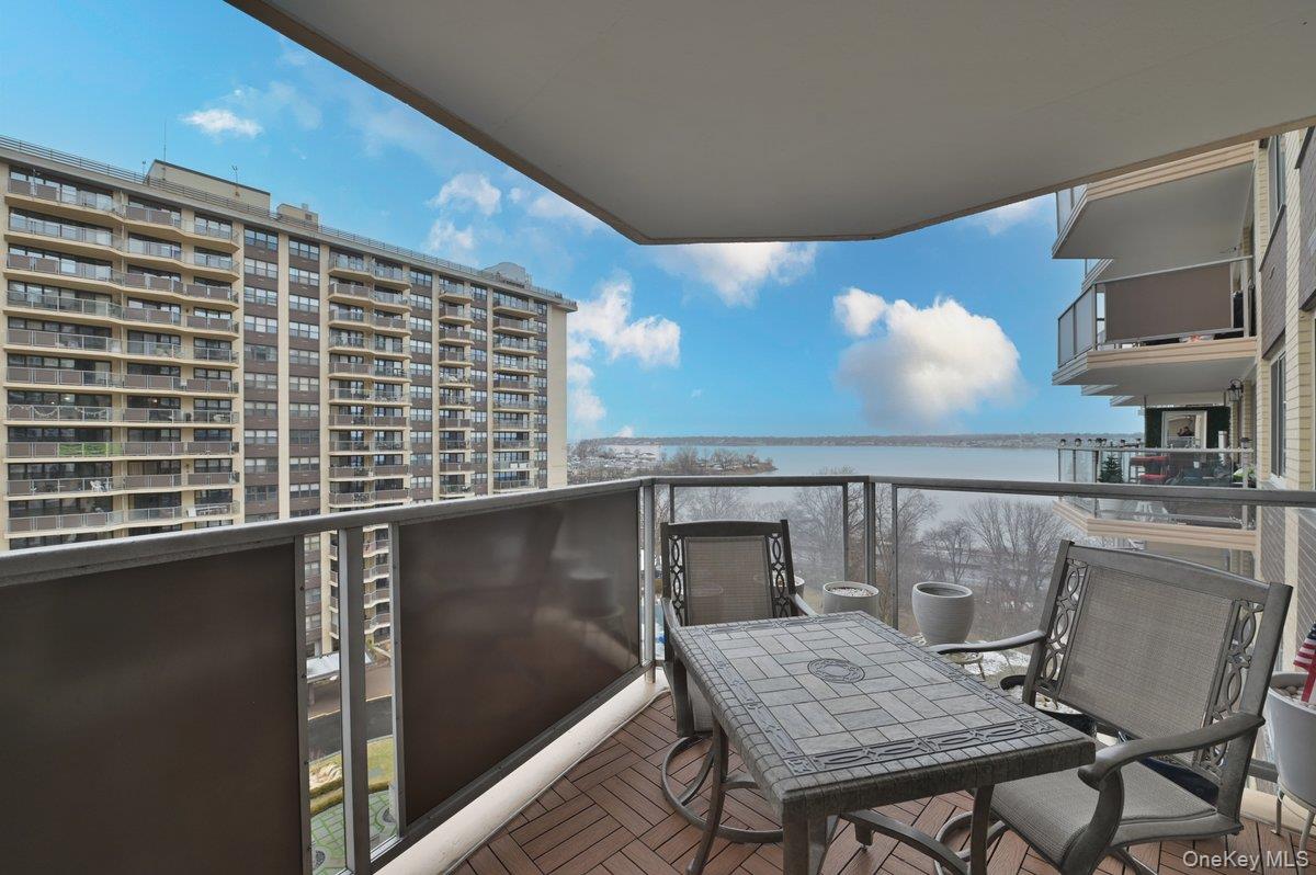 #19 photo, 18-15 215 Street, Bayside , NY 11360