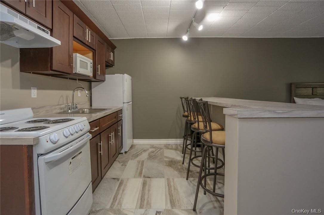 #6 photo, 30 N Route 9W, 紐約州 Congers , NY 10920