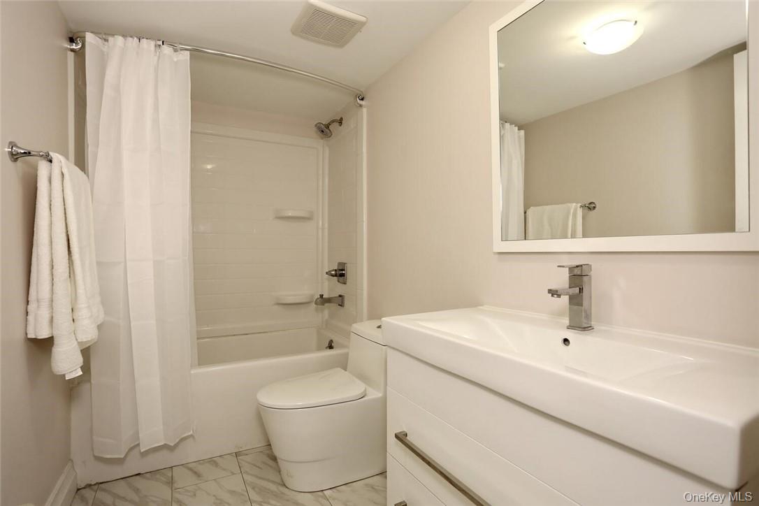 #7 photo, 30 N Route 9W, 紐約州 Congers , NY 10920