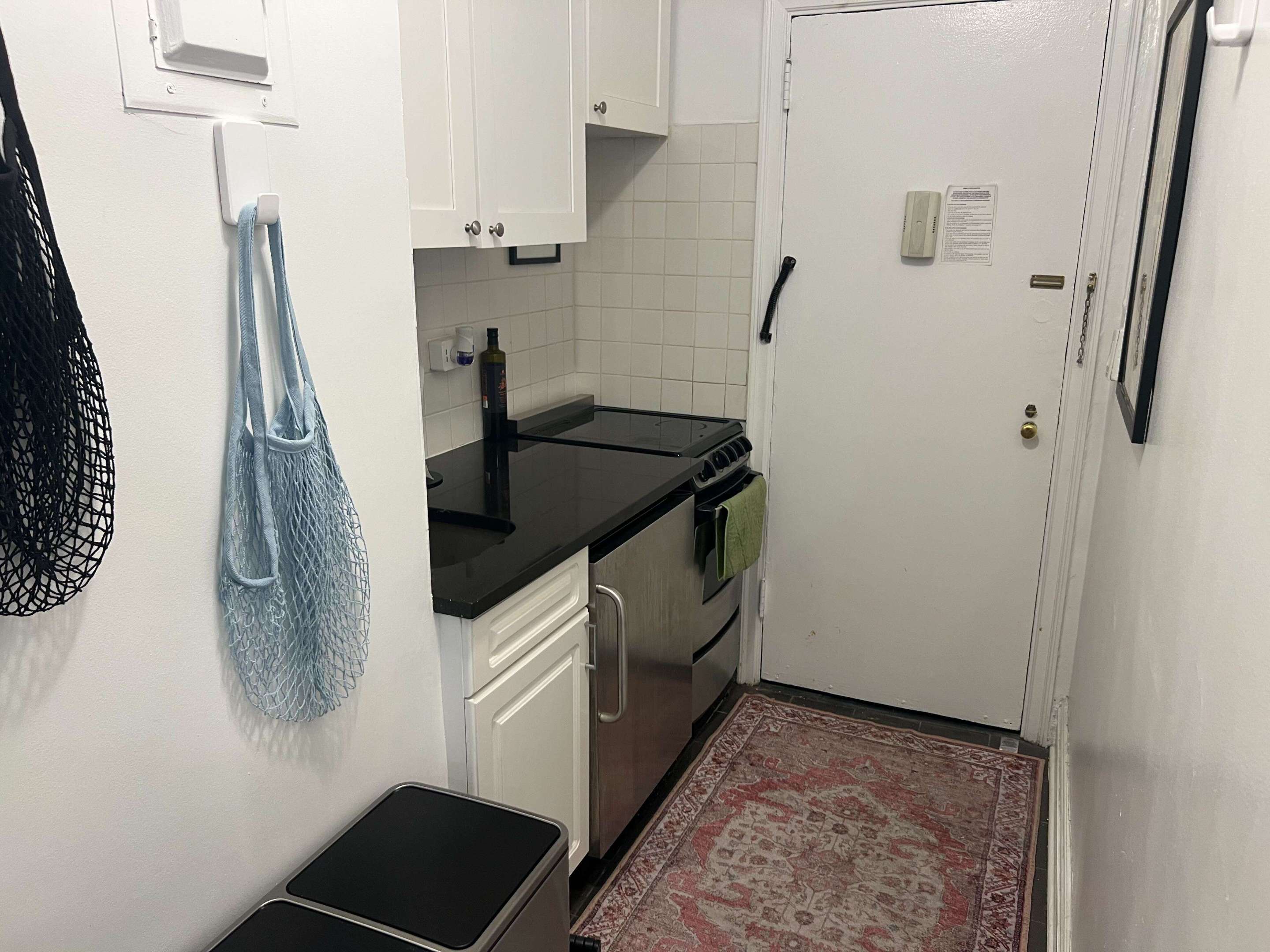 #5 photo, 310 E 44th Street, 맨해튼 Midtown East , NY 10017