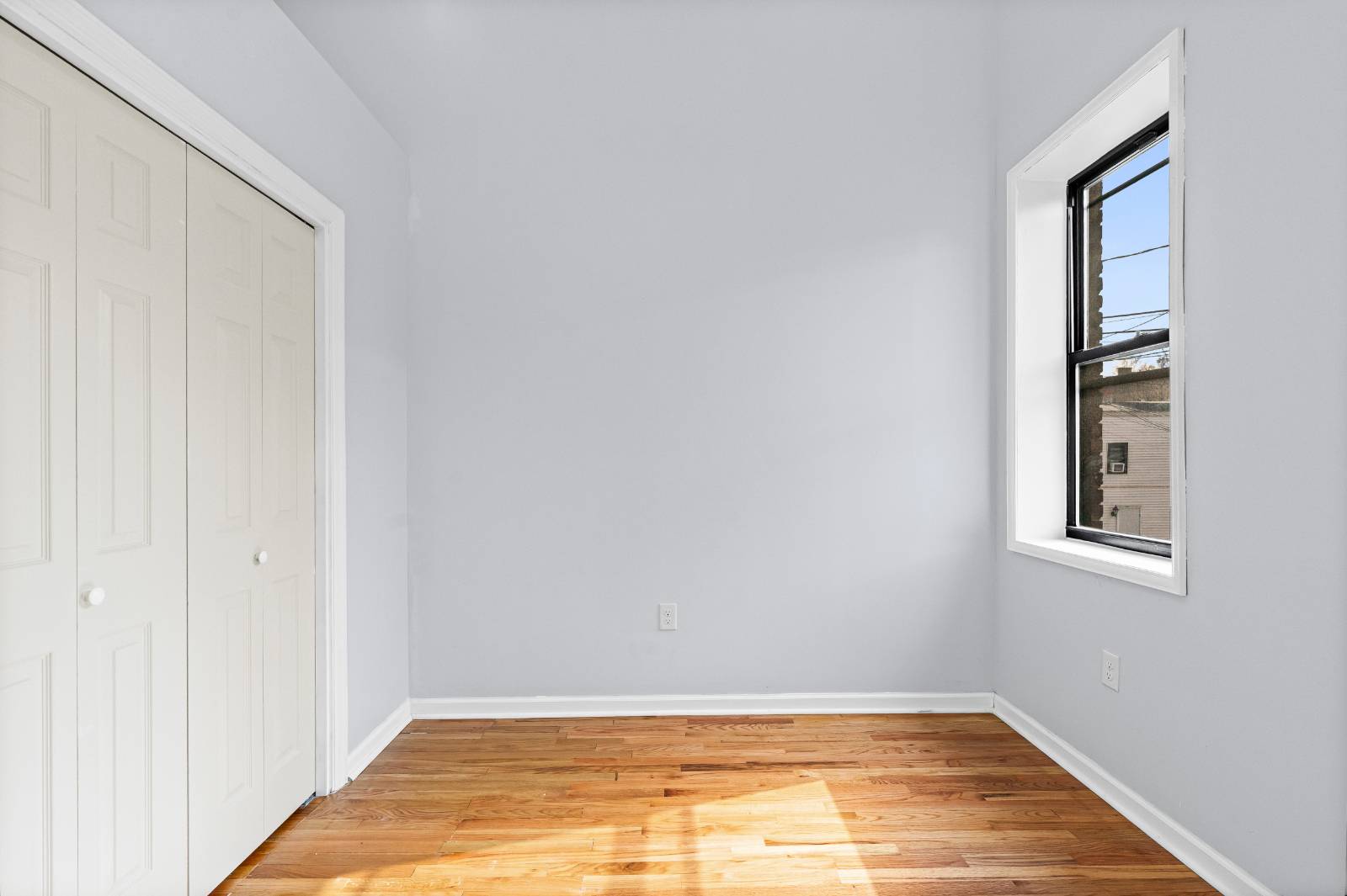 #12 photo, 5  Garden Alley, Albany , NY 12210