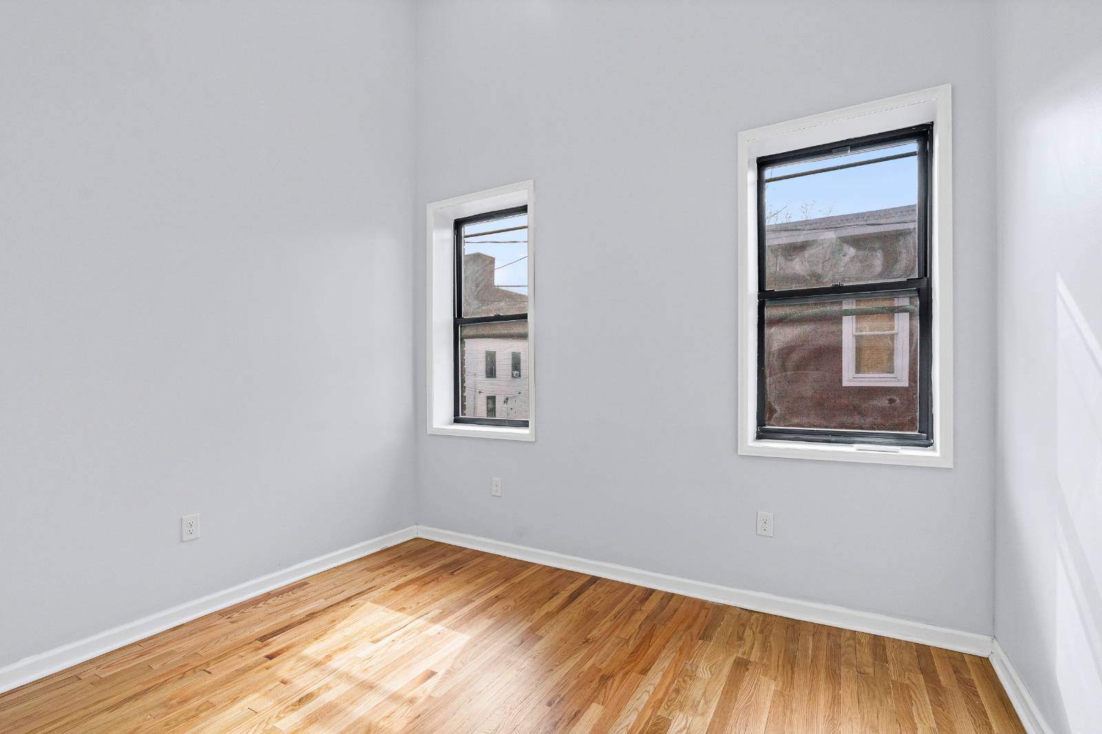 #15 photo, 5  Garden Alley, Albany , NY 12210