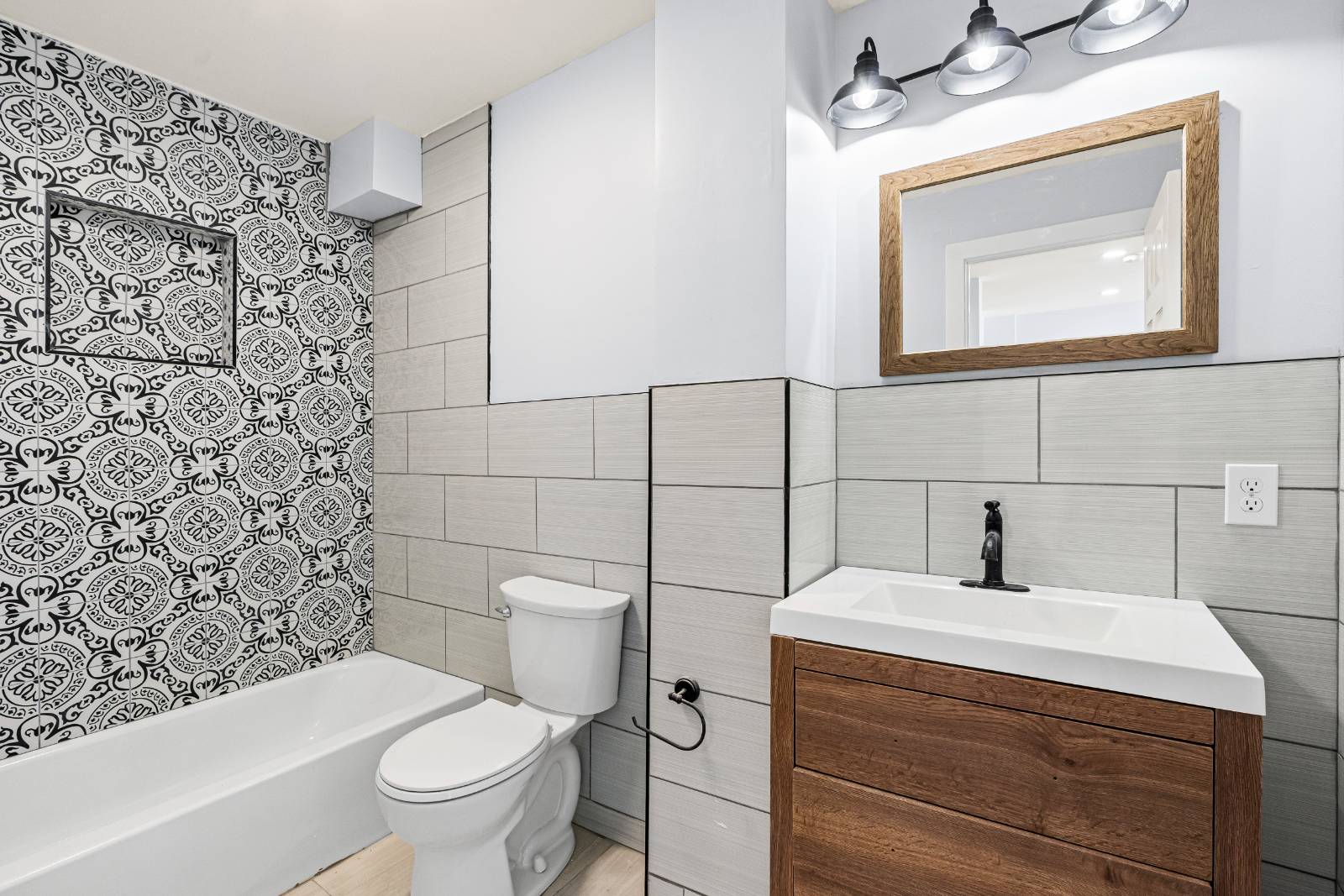 #25 photo, 5  Garden Alley, Albany , NY 12210