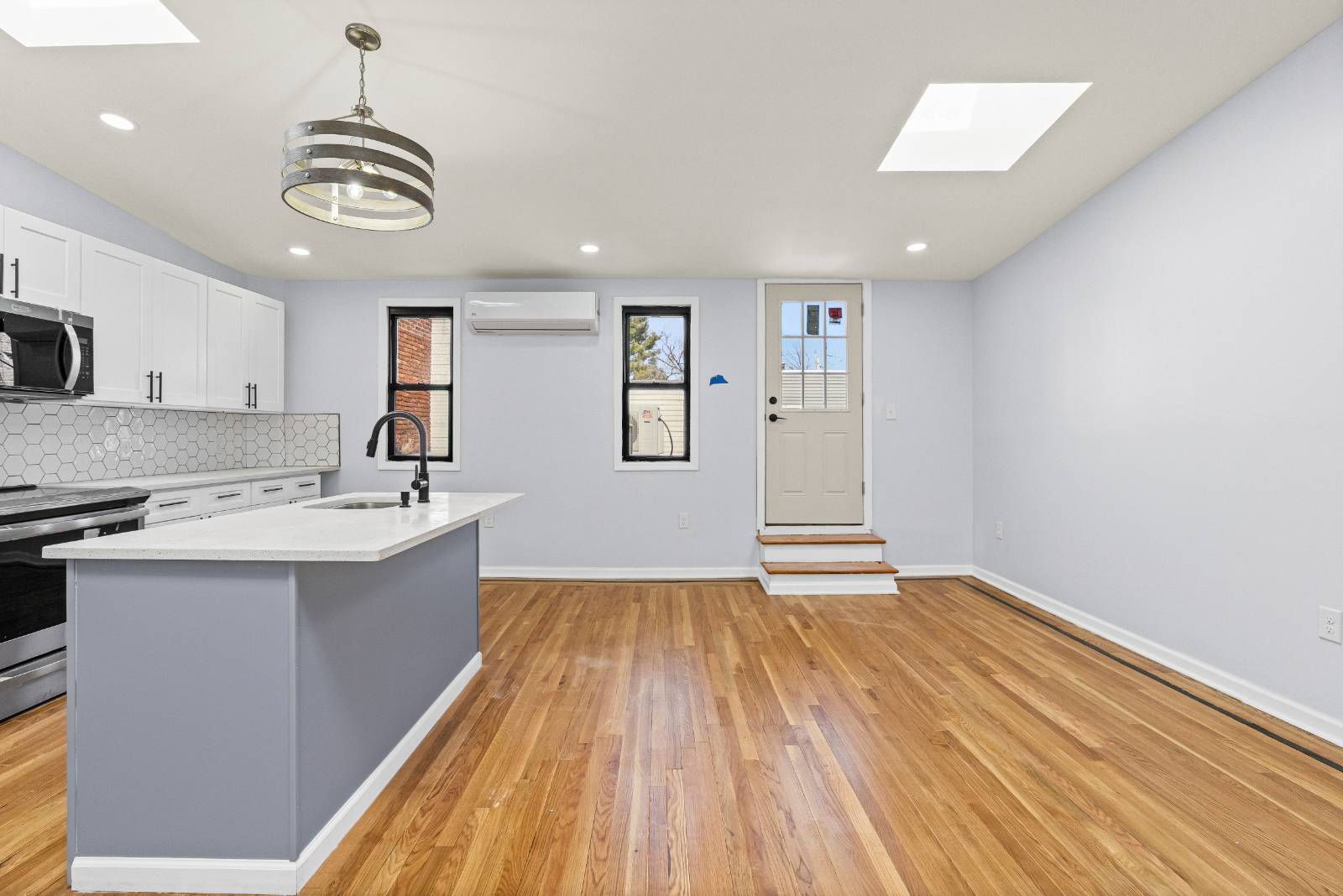 #5 photo, 5  Garden Alley, Albany , NY 12210