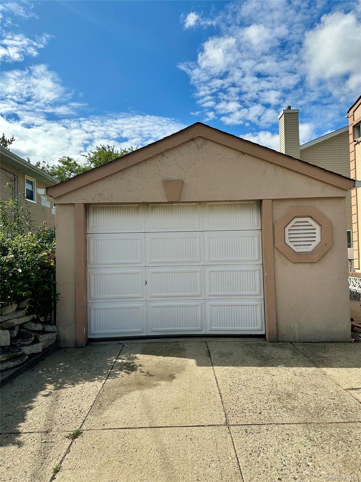 #15 photo, 1371 Rosser Avenue, Нассау ‖ Elmont , NY 11003