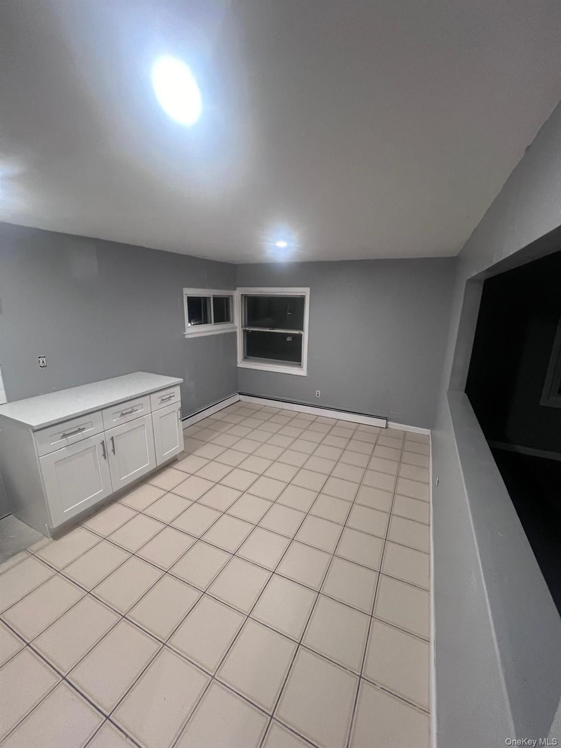 #7 photo, 1371 Rosser Avenue, Нассау ‖ Elmont , NY 11003