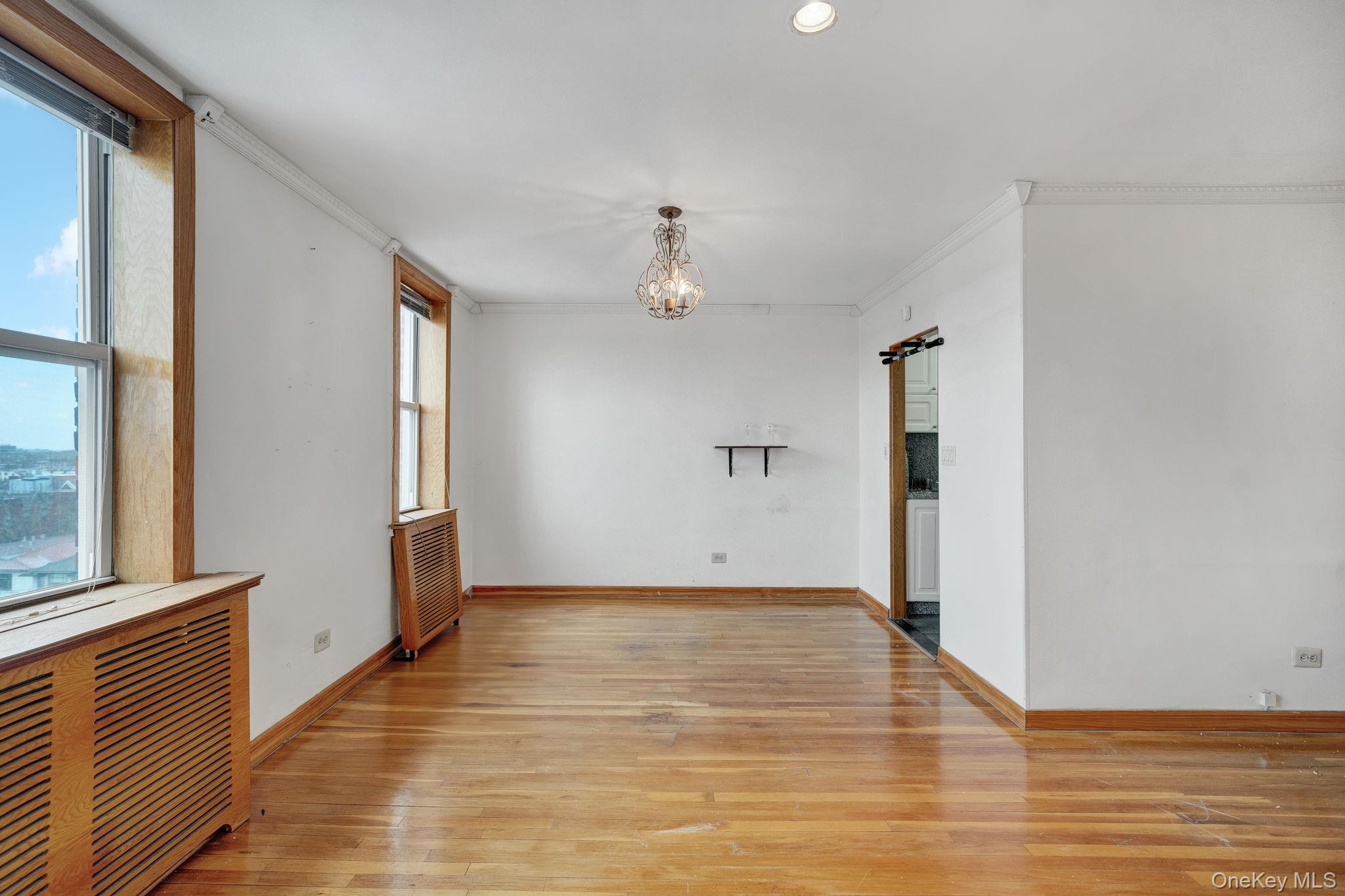#4 photo, 735 Avenue W, ब्रुकलीन Brooklyn , NY 11223