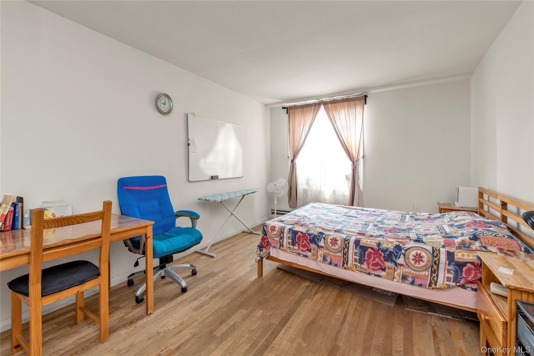 #10 photo, 99-05 59 Ave Ave, Куинс ‖ Corona , NY 11368