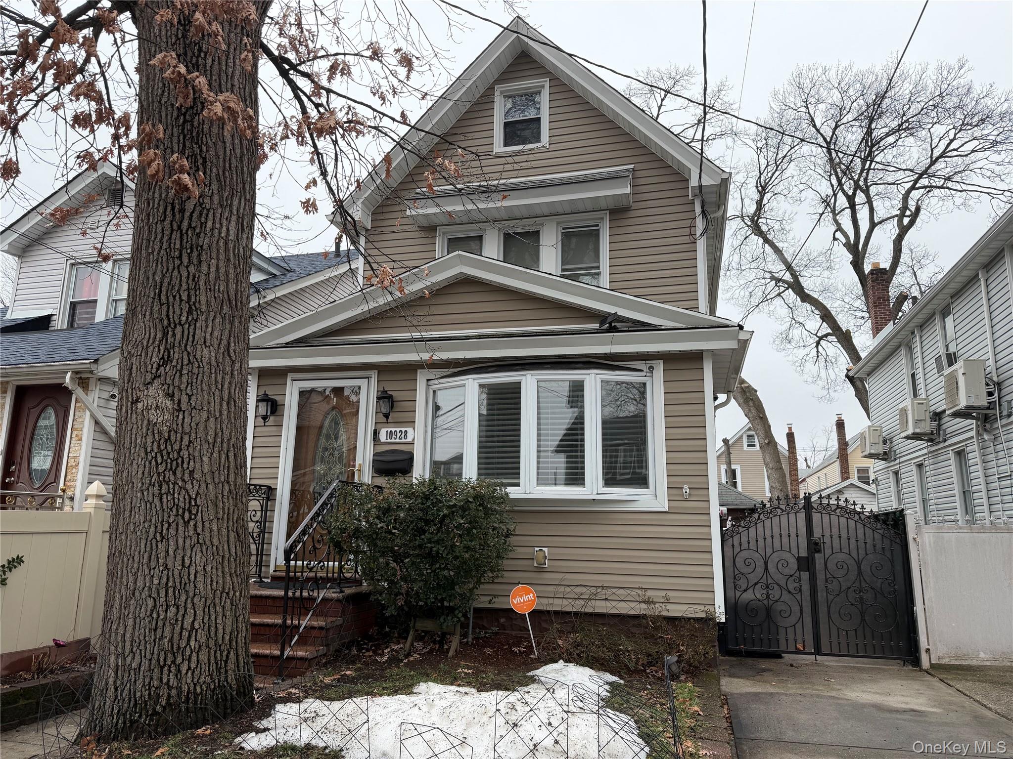 #2 photo, 10928 116th Street, South Ozone Park , NY 11420