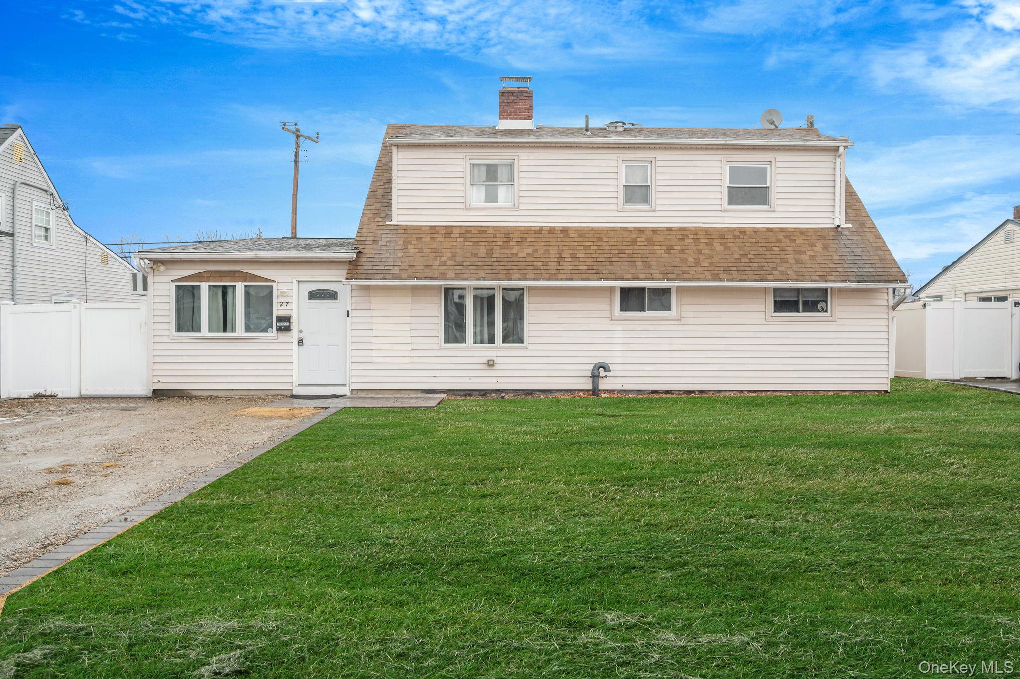 #1 photo, 27 Mallard Road, Levittown , NY 11756