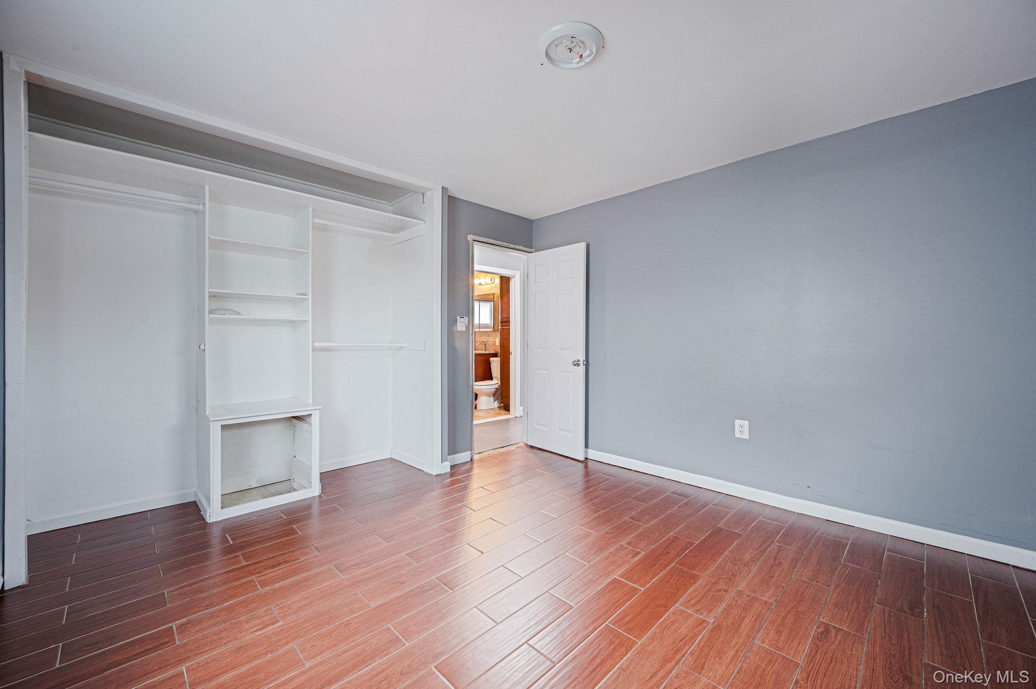 #20 photo, 27 Mallard Road, Levittown , NY 11756