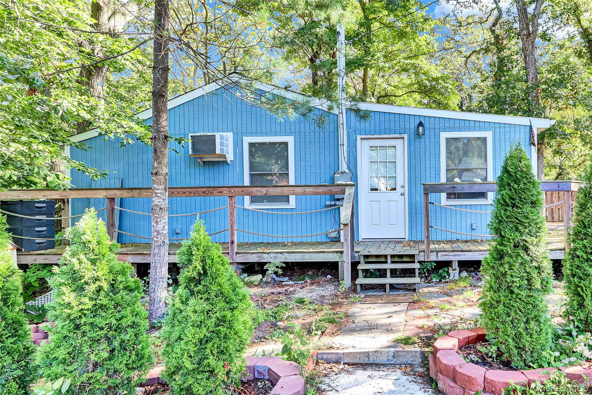 #1 photo, 28 Hillcrest Drive, Саффолк ‖ Baiting Hollow , NY 11933