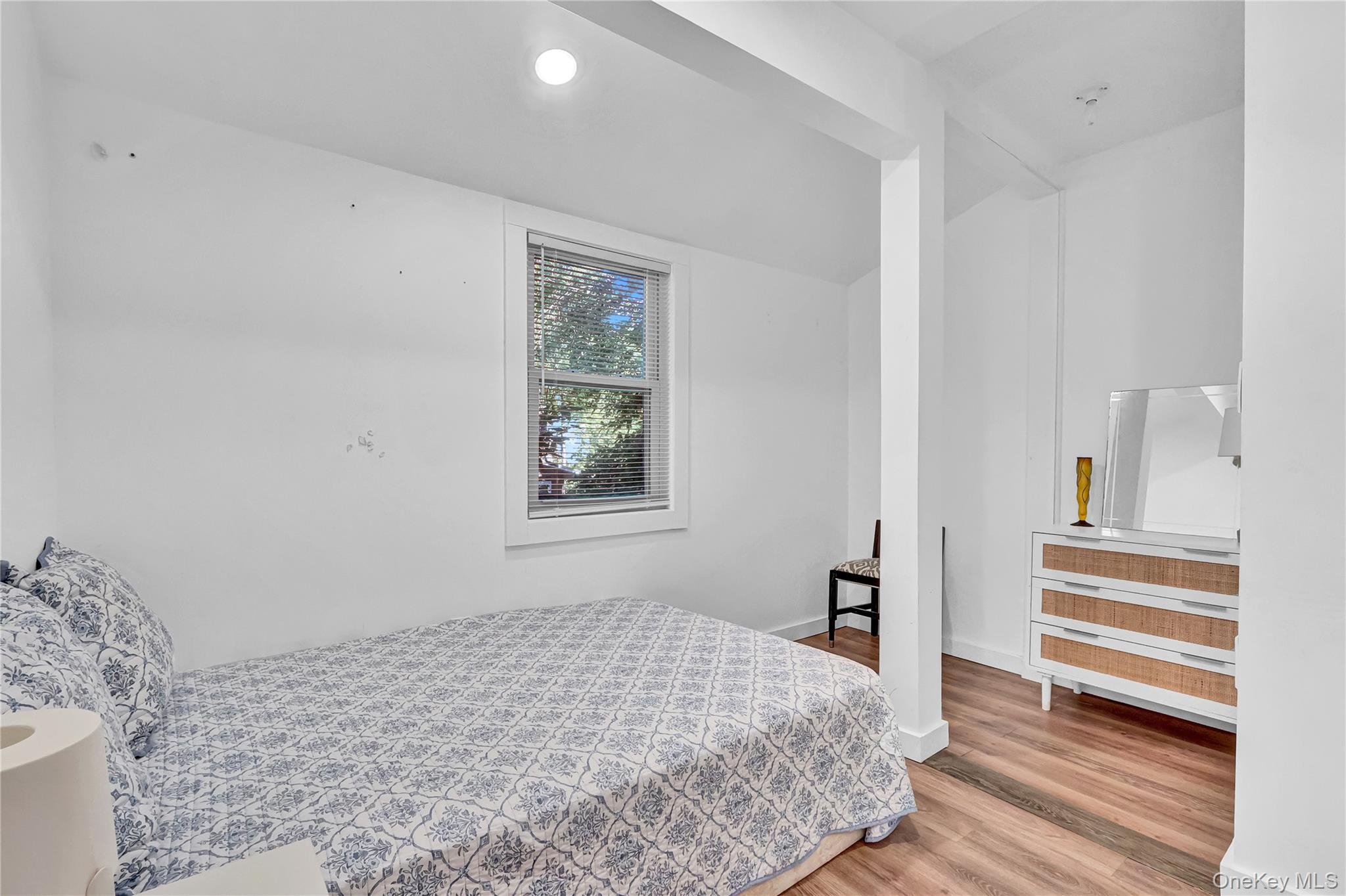 #15 photo, 28 Hillcrest Drive, Саффолк ‖ Baiting Hollow , NY 11933