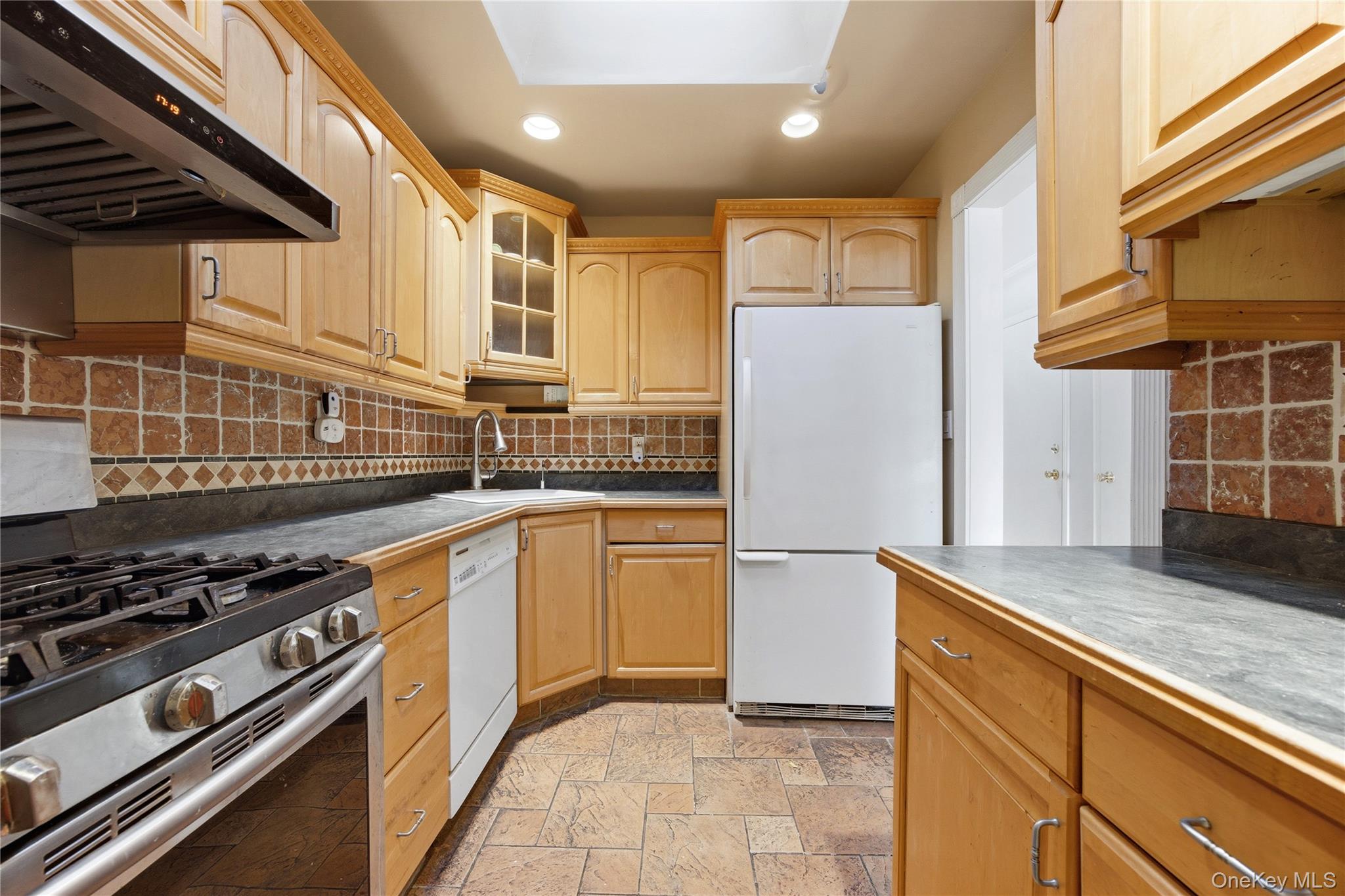 #4 photo, 5-37 117th Street, College Point , NY 11356