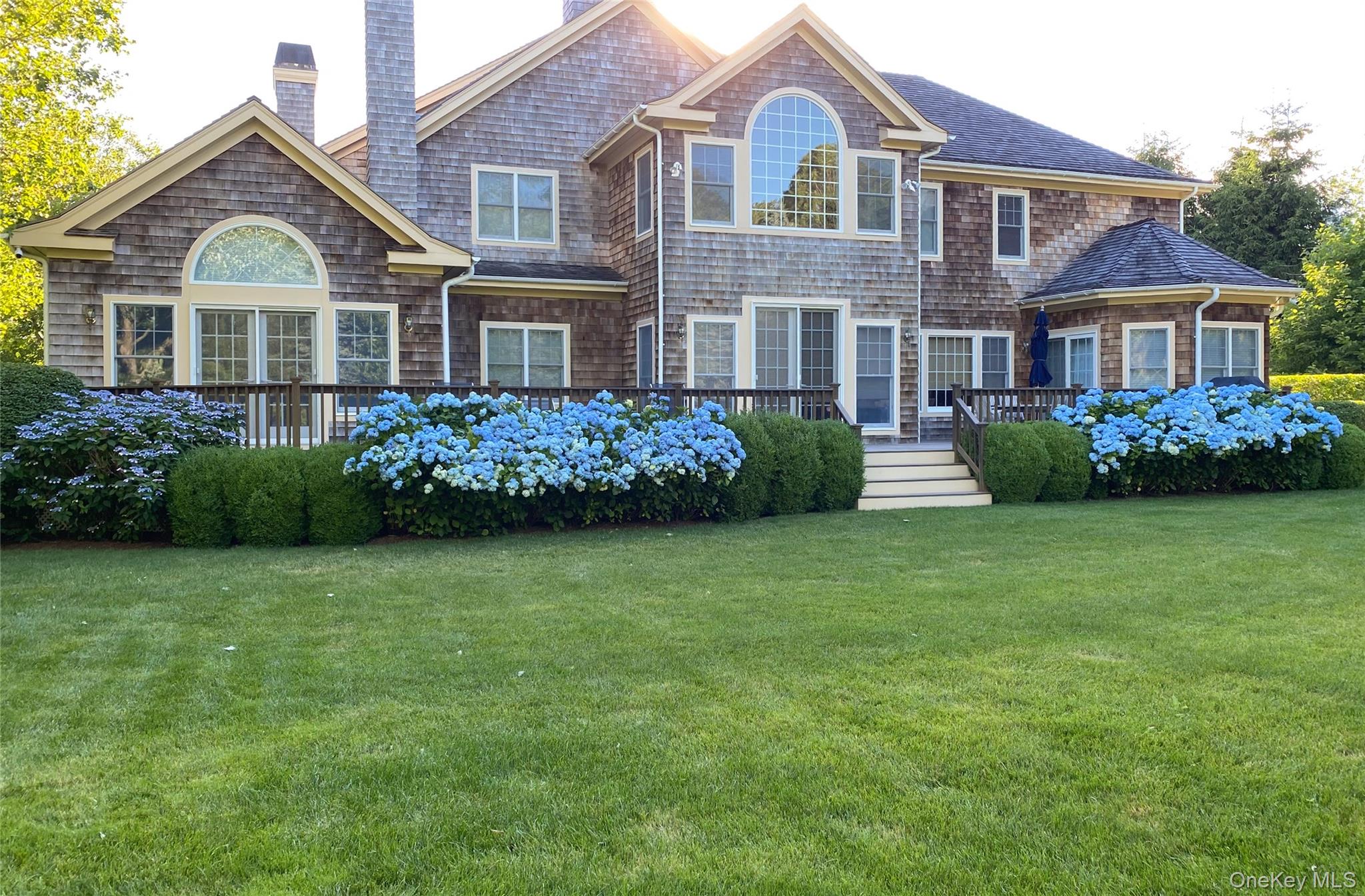 #3 photo, 3 Whispering Fields Court, Саффолк ‖ Water Mill , NY 11976