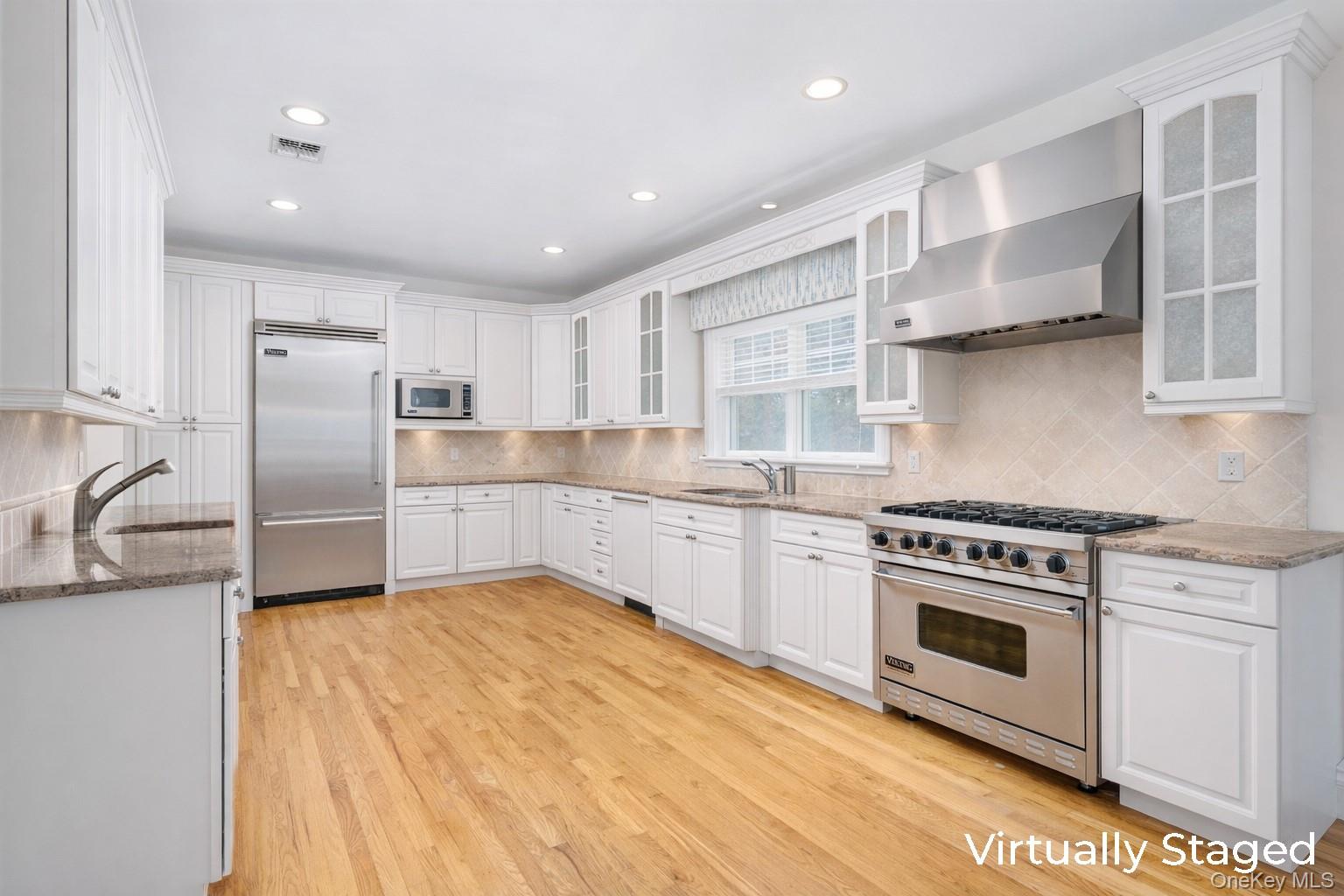 #7 photo, 3 Whispering Fields Court, Саффолк ‖ Water Mill , NY 11976