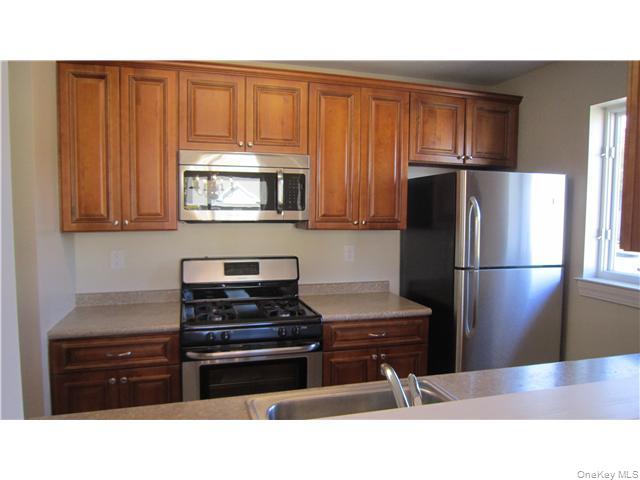 #2 photo, 318 Tondo Circle, Harriman , NY 10926