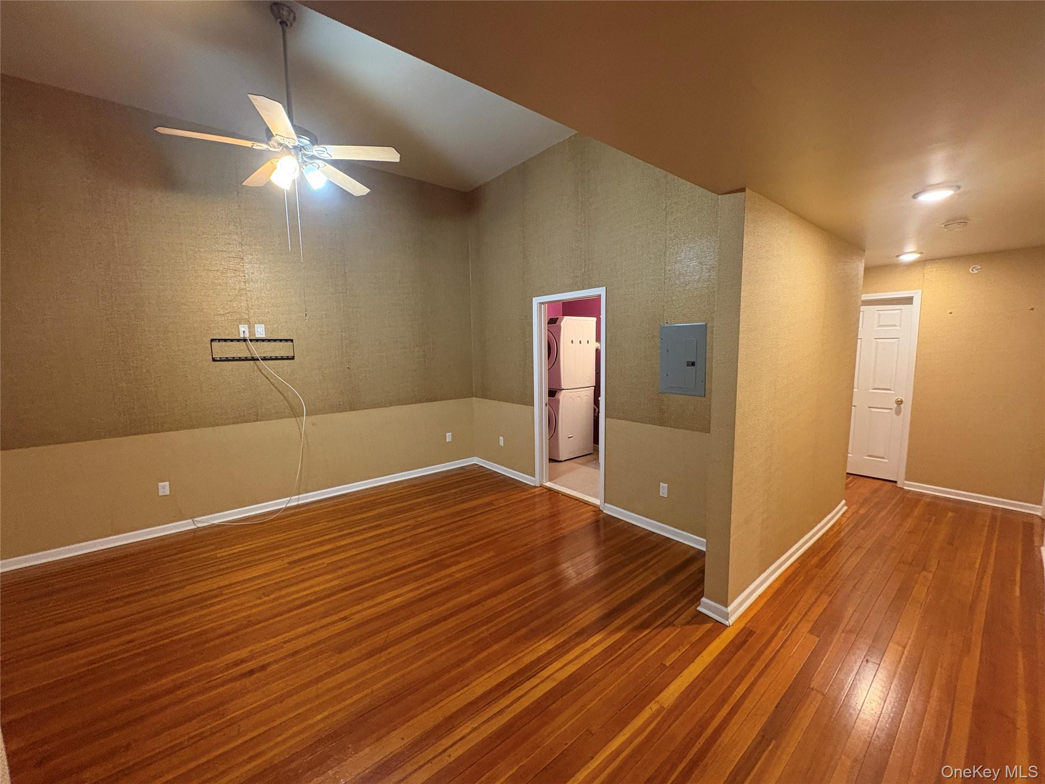 #6 photo, 4 E Main Street, Middletown , NY 10940