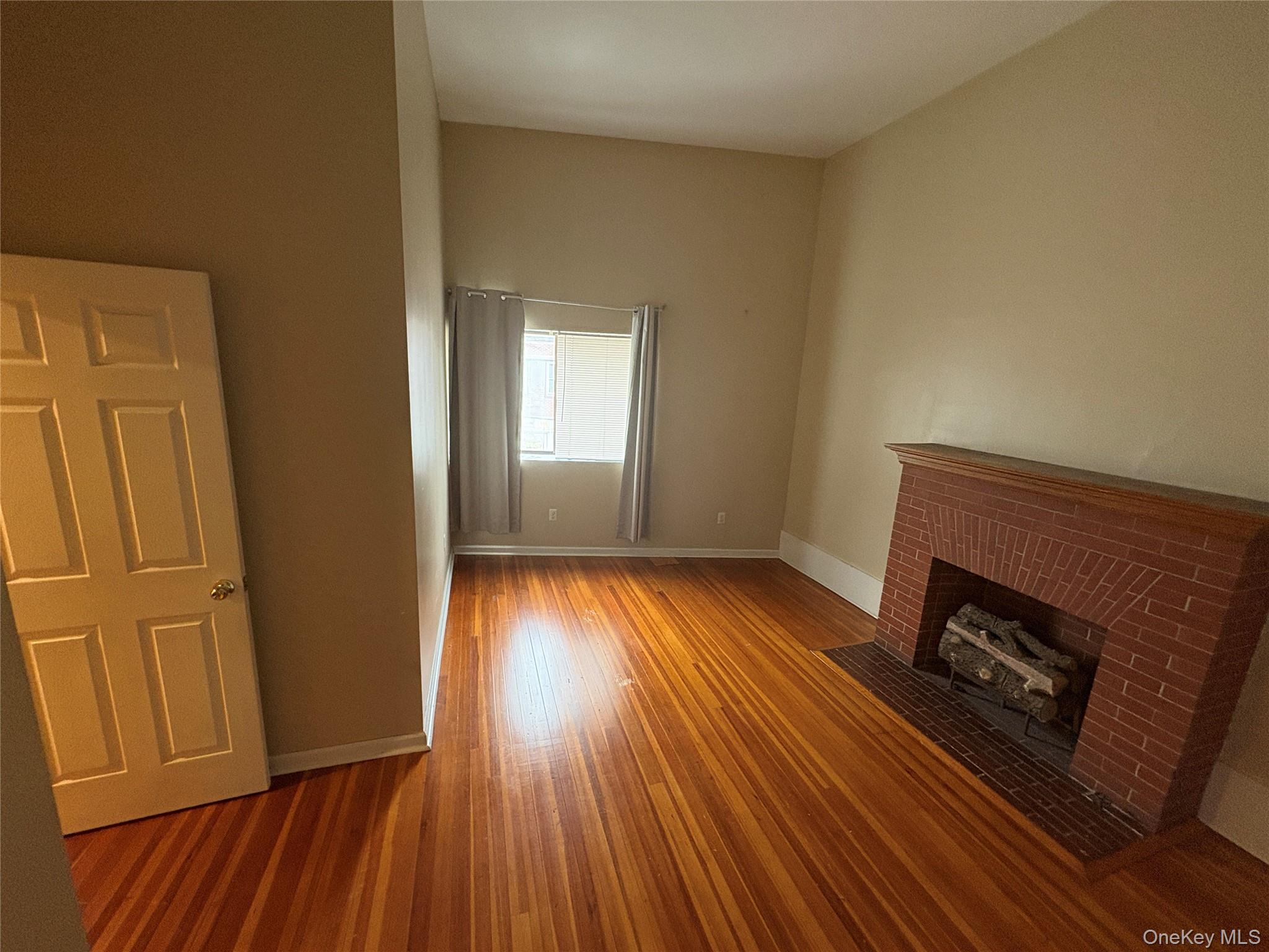 #9 photo, 4 E Main Street, Middletown , NY 10940