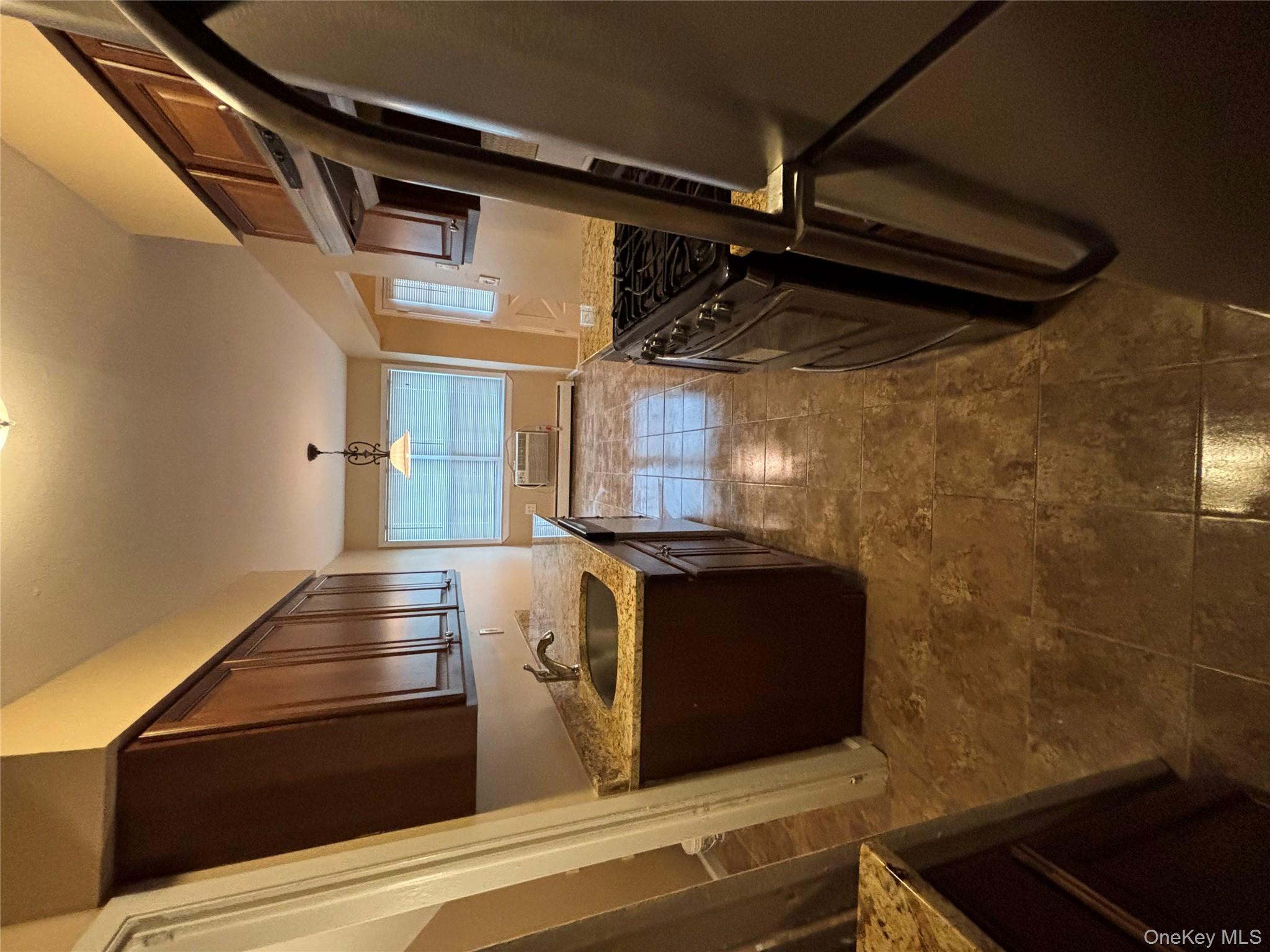 #4 photo, 4 Colonial Road, Beacon , NY 12508