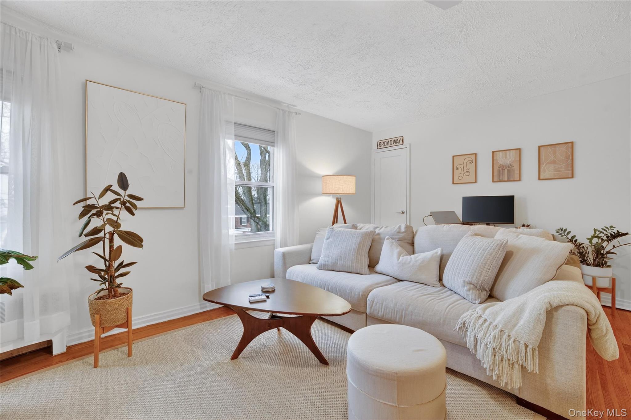 #20 photo, 120 N Broadway, Irvington , NY 10533