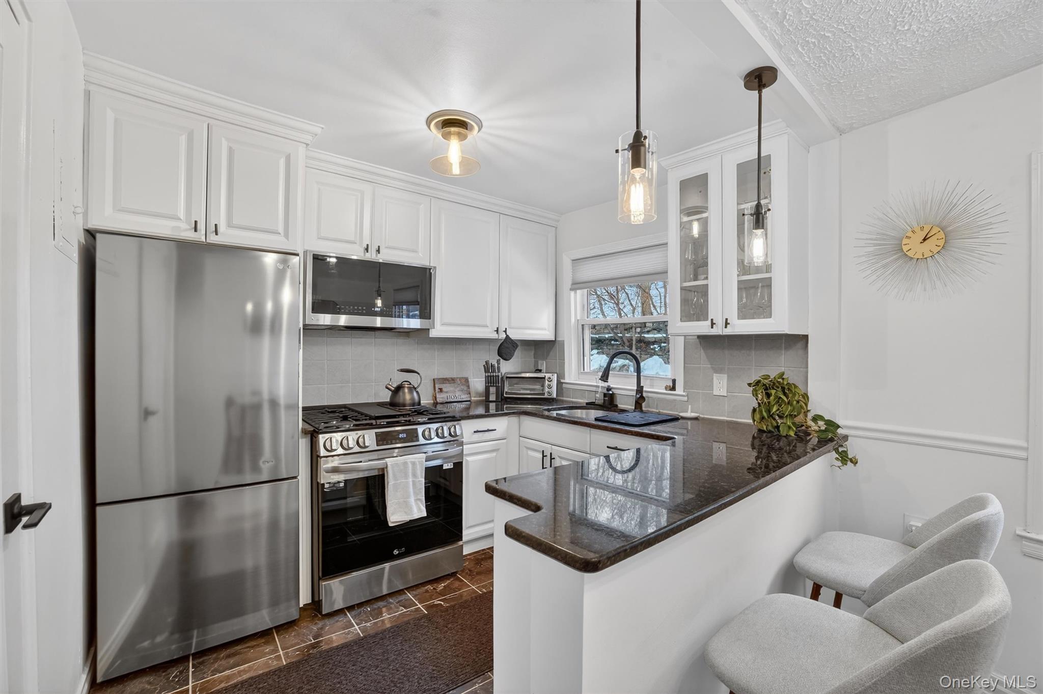 #9 photo, 120 N Broadway, Irvington , NY 10533