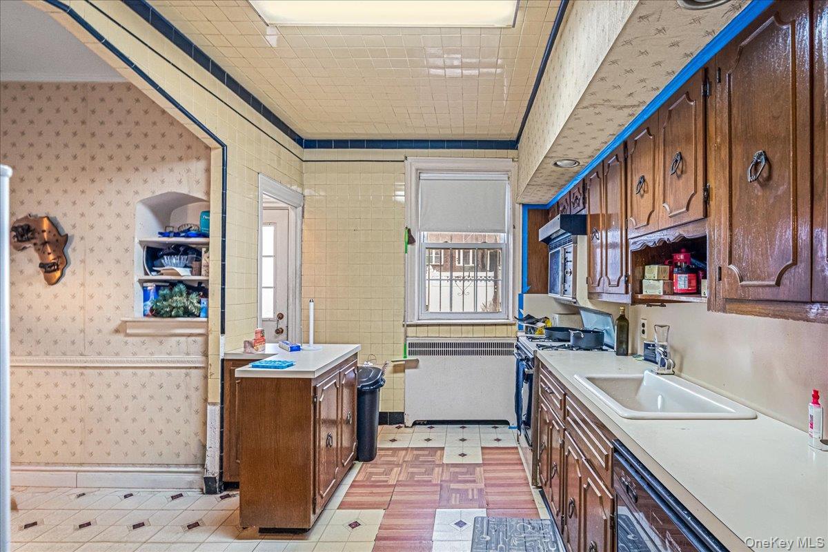 #8 photo, 1404 E 49th Street, Brooklyn , NY 11234