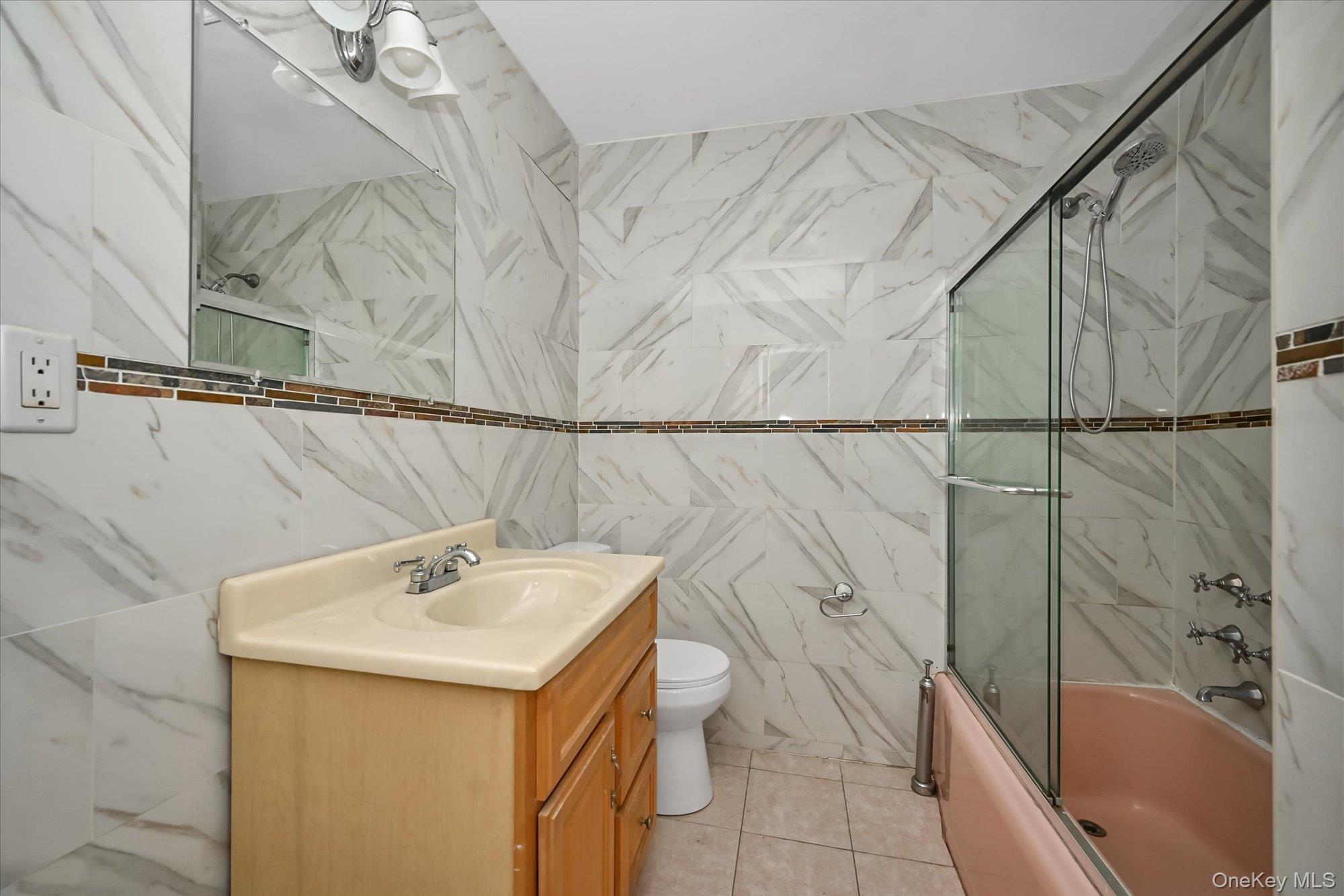 #14 photo, 141-02 Jewel Avenue, 뉴욕퀸즈 Kew Garden Hills , NY 11367