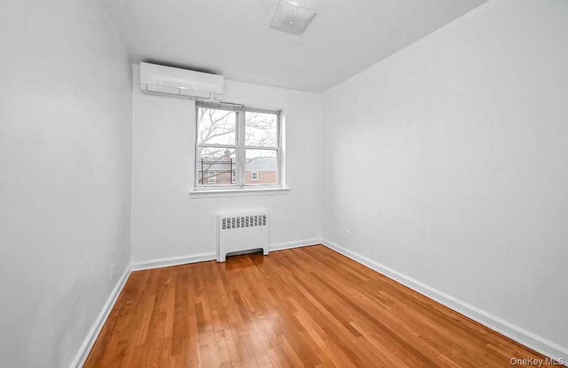 #15 photo, 141-02 Jewel Avenue, 뉴욕퀸즈 Kew Garden Hills , NY 11367