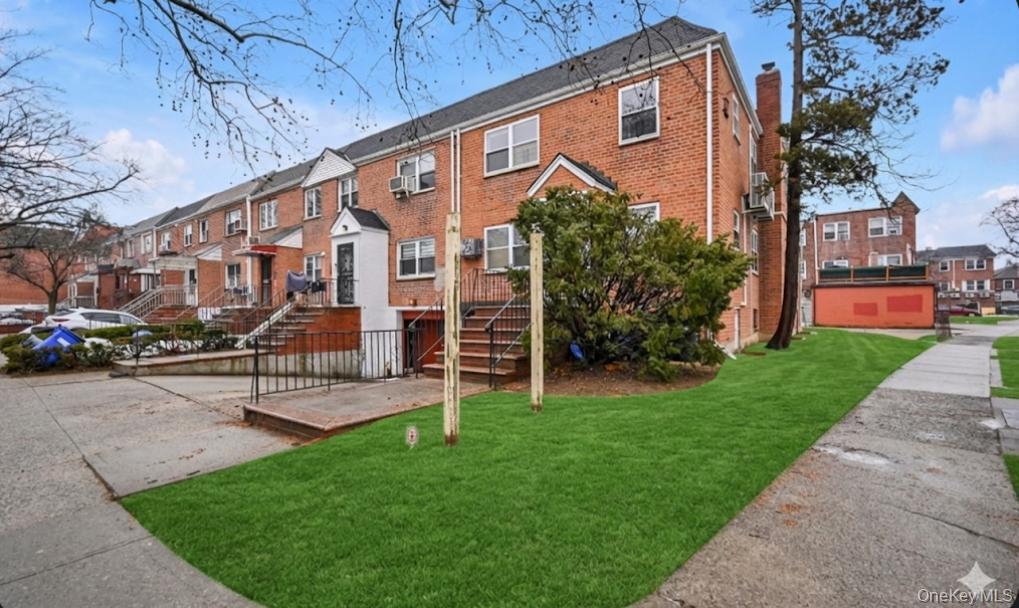 #2 photo, 141-02 Jewel Avenue, 뉴욕퀸즈 Kew Garden Hills , NY 11367