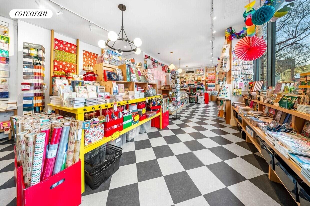 #4 photo, Astoria, Astoria , NY 11106