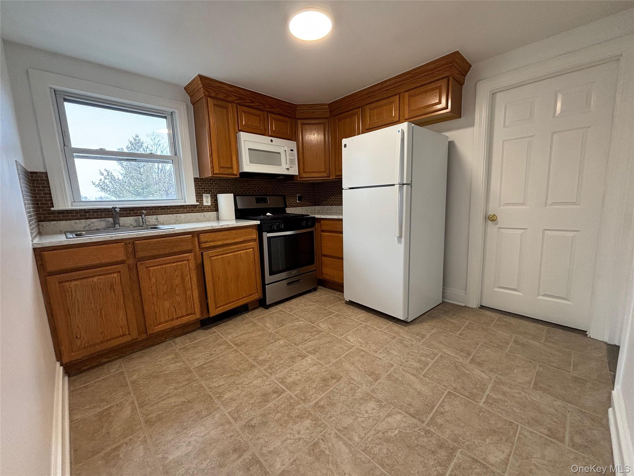 #6 photo, 40 Alto Avenue, Port Chester , NY 10573