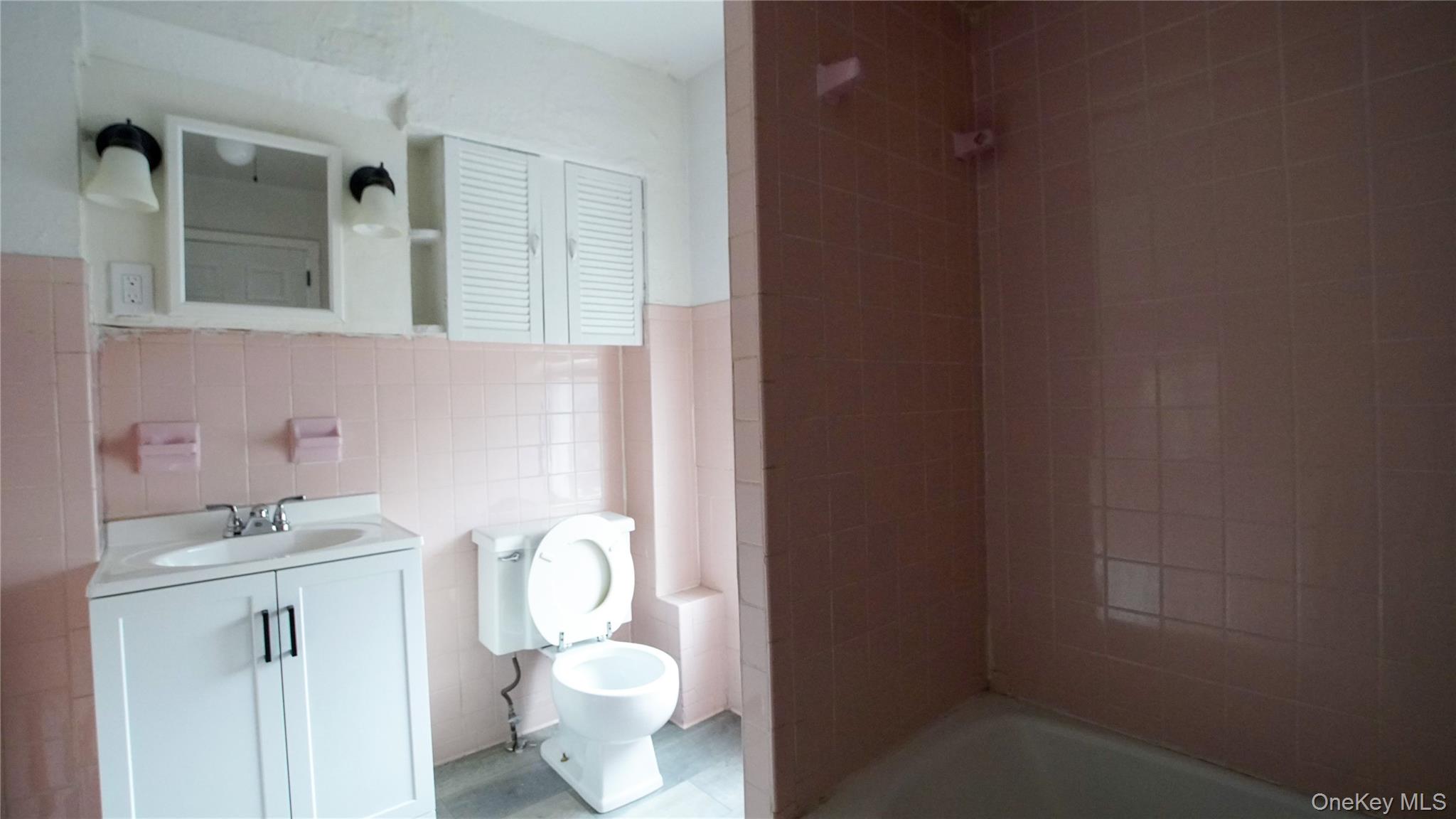 #7 photo, 27 Lawrence Avenue, Sleepy Hollow , NY 10591