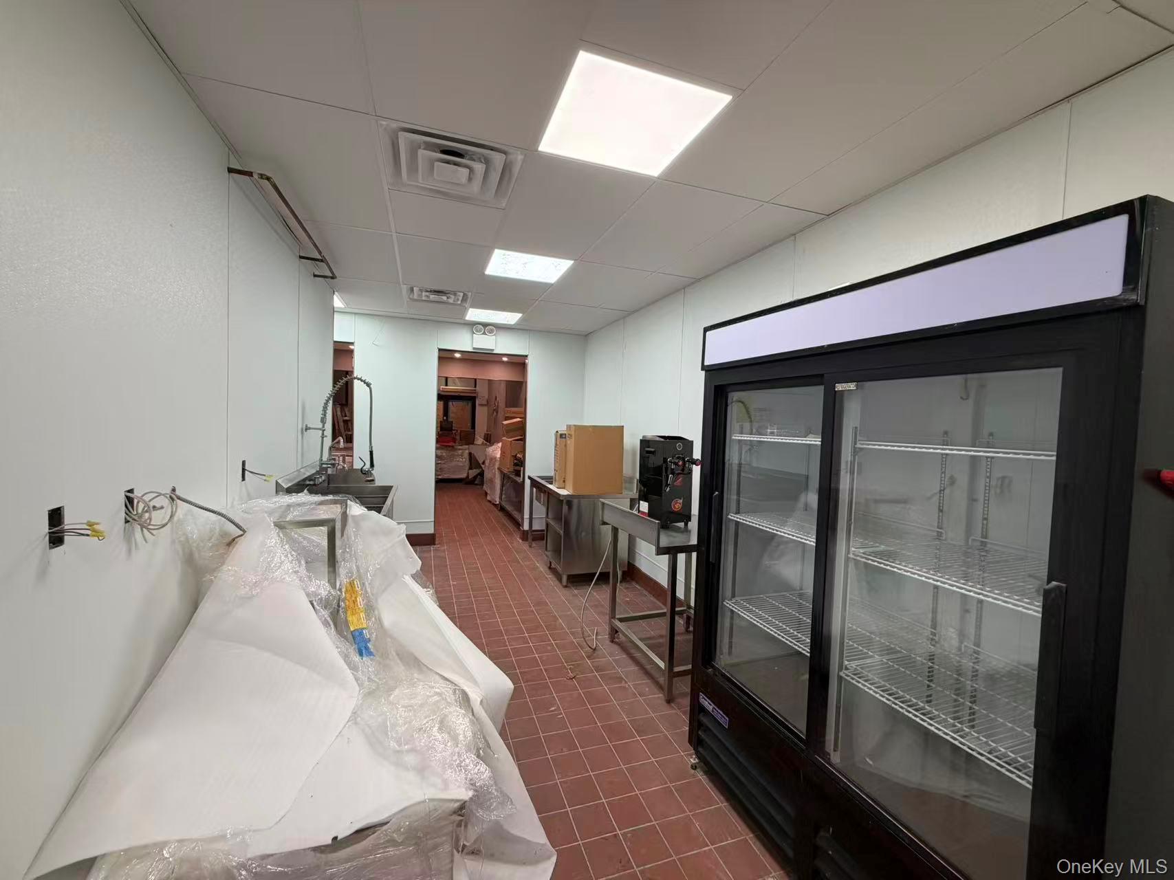 #4 photo, 42-08 Bell Blvd, Bayside , NY 11361