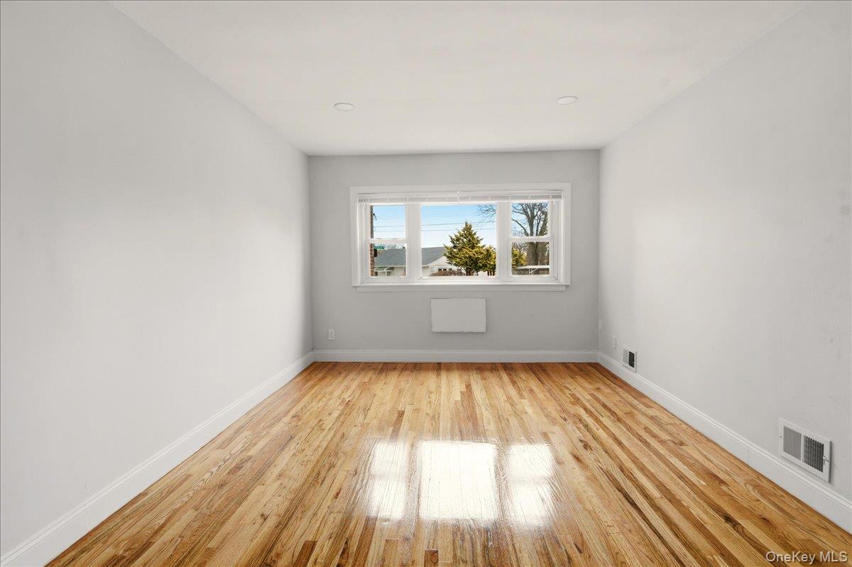 #12 photo, 3227 Griswold Avenue, Bronx , NY 10465