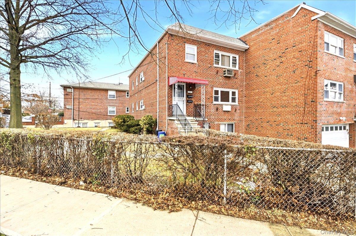 #2 photo, 3227 Griswold Avenue, Bronx , NY 10465