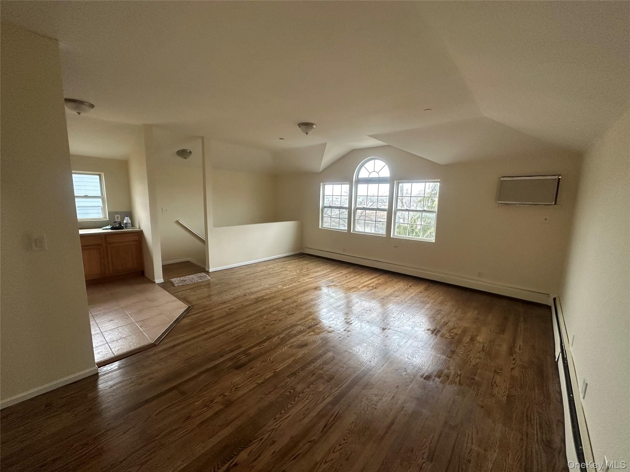 #14 photo, 10234 1st Street, 皇后区 霍华德滩 Howard Beach , NY 11414