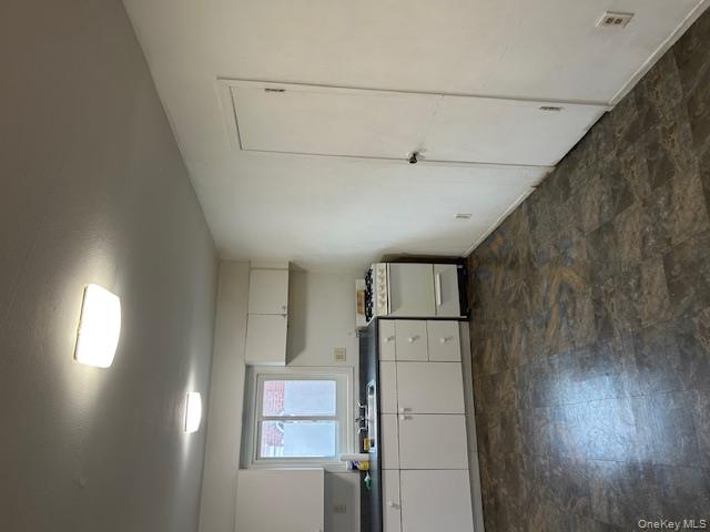 #7 photo, 639 Wellwood Avenue, Lindenhurst , NY 11757