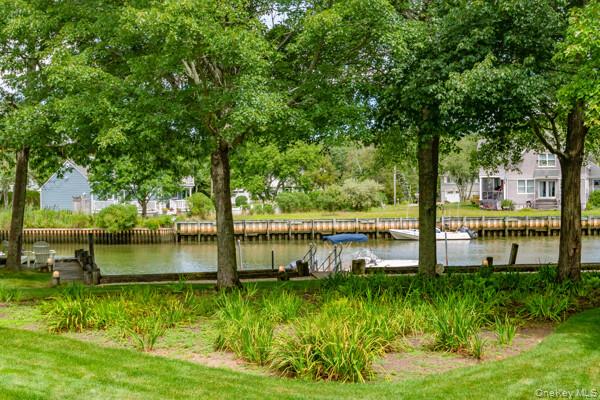 #4 photo, 27 W Tiana Road, Hampton Bays , NY 11946