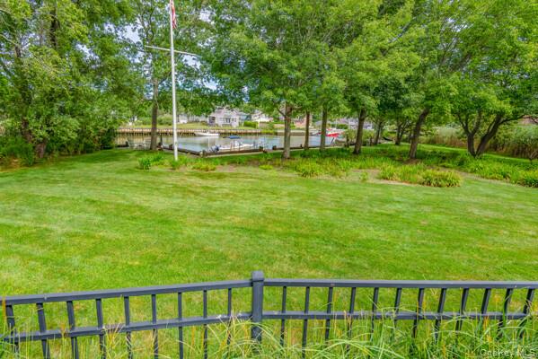 #8 photo, 27 W Tiana Road, Hampton Bays , NY 11946