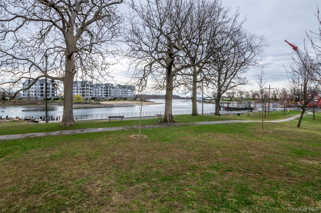 #16 photo, 3 Harbor Lane, New Rochelle , NY 10805