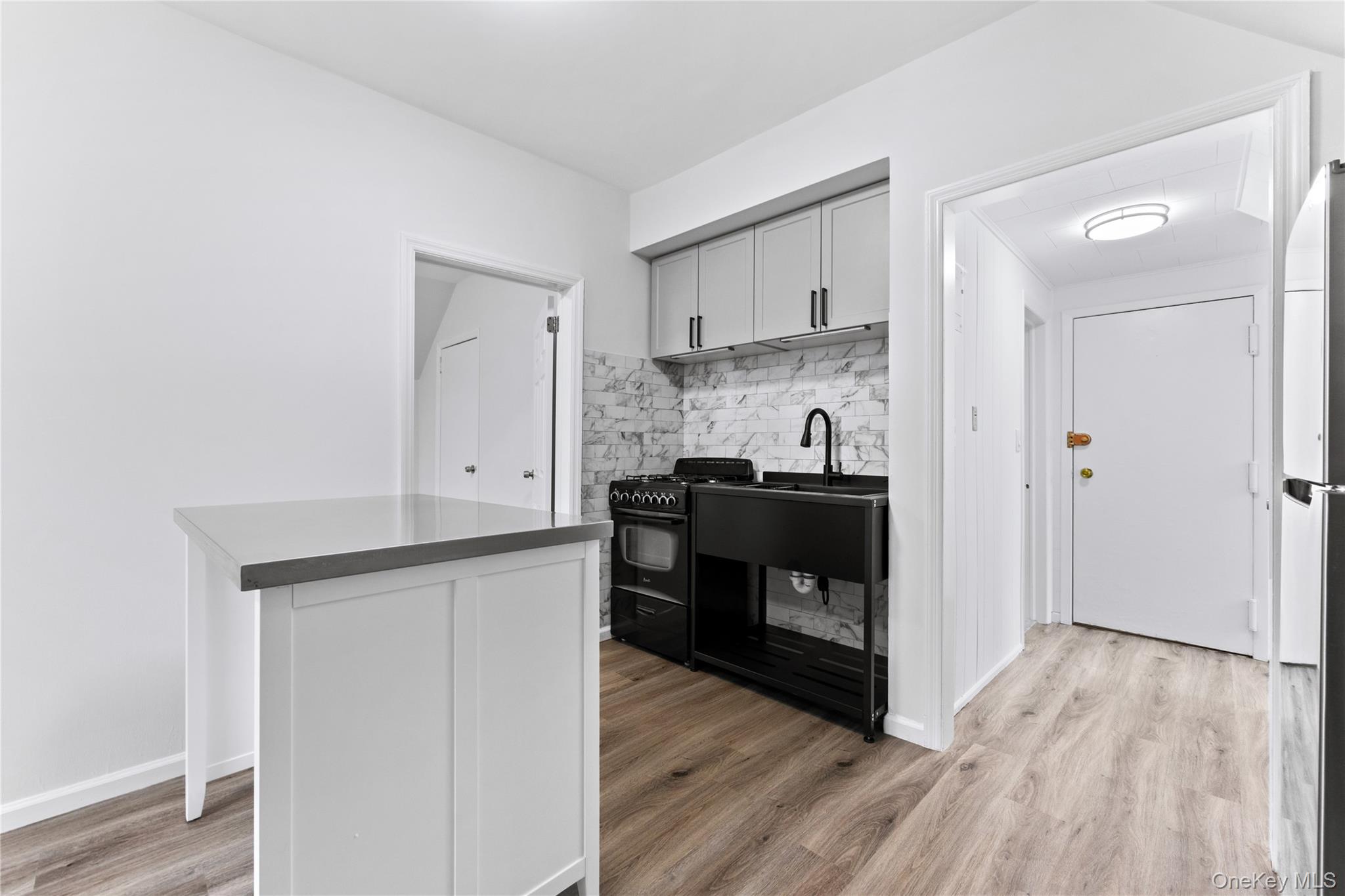 #6 photo, 3 Harbor Lane, New Rochelle , NY 10805