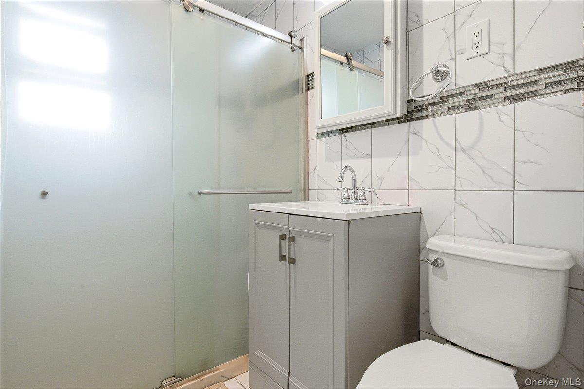 #12 photo, 139-05 85th Drive, Briarwood , NY 11435