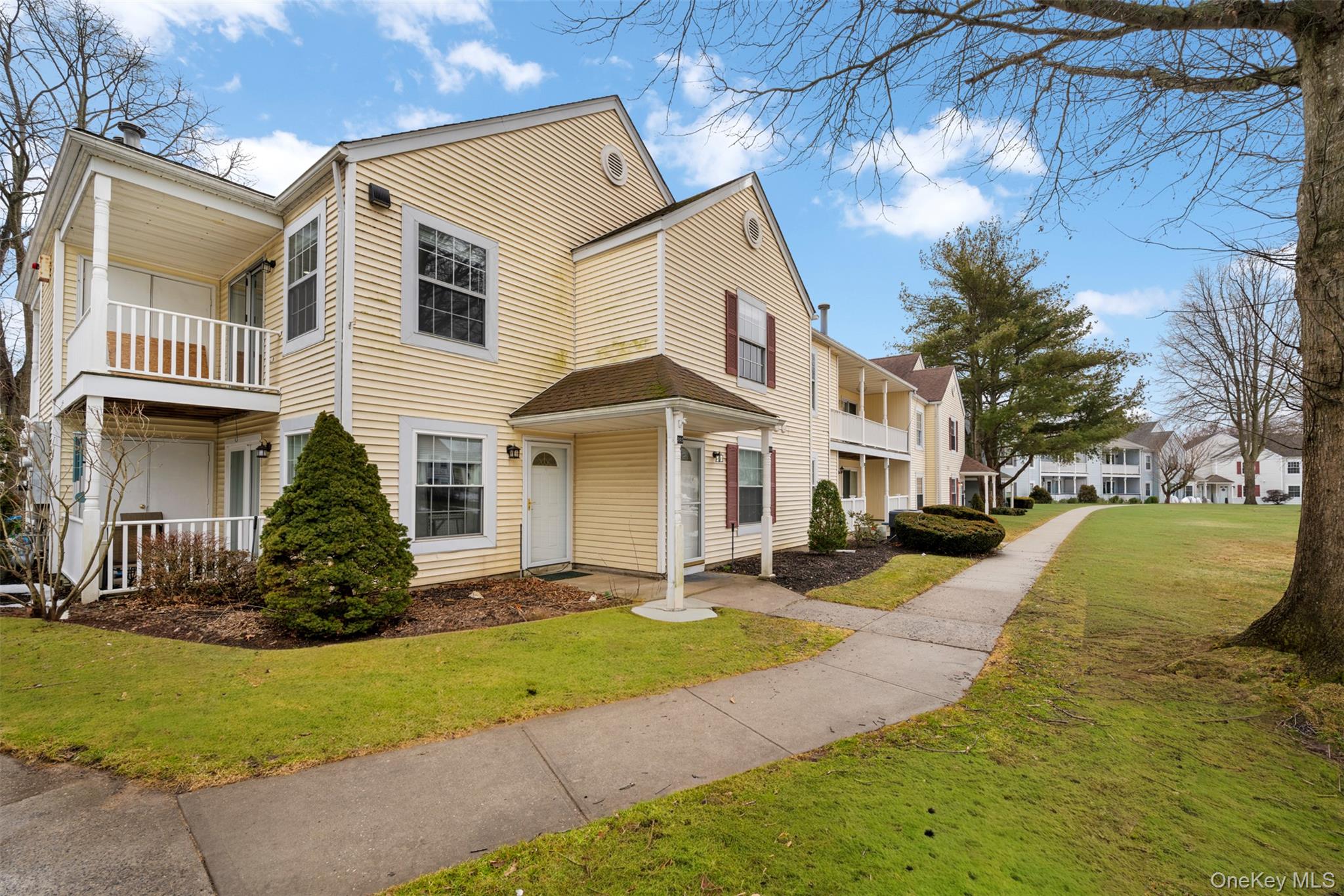 #2 photo, 204 Fairview Circle, Саффолк ‖ Middle Island , NY 11953