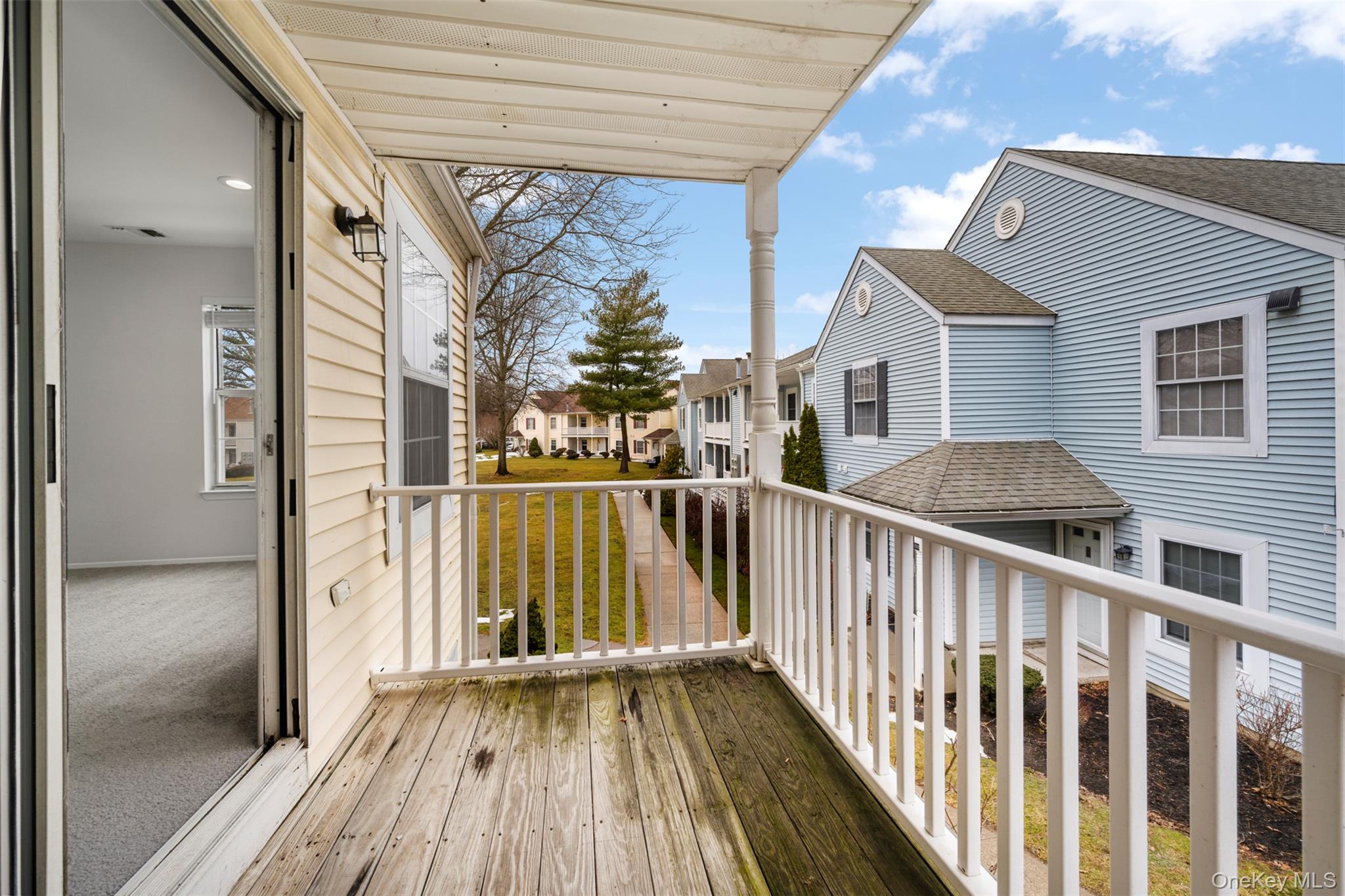 #9 photo, 204 Fairview Circle, Саффолк ‖ Middle Island , NY 11953